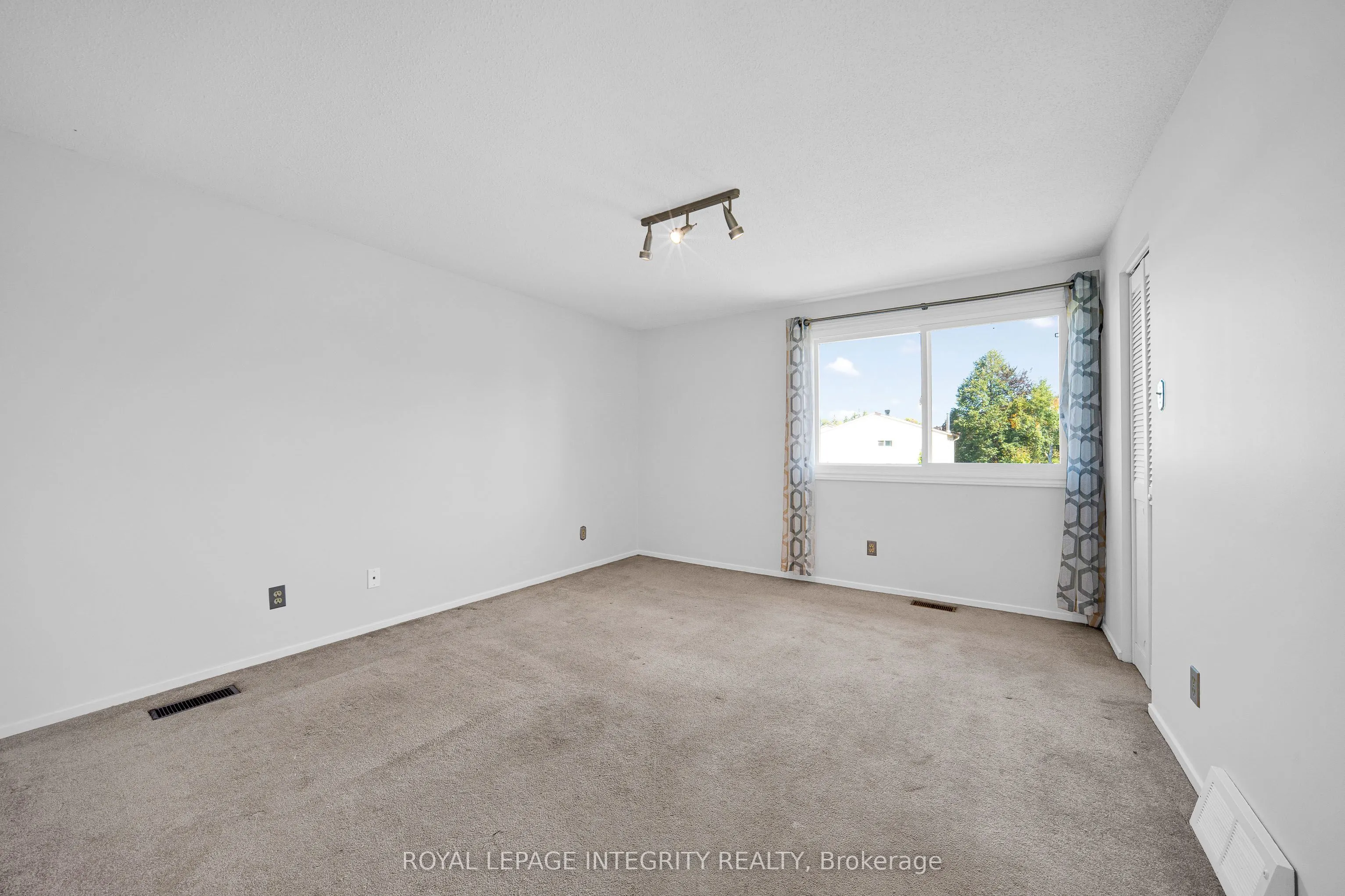 226 Sherway Drive