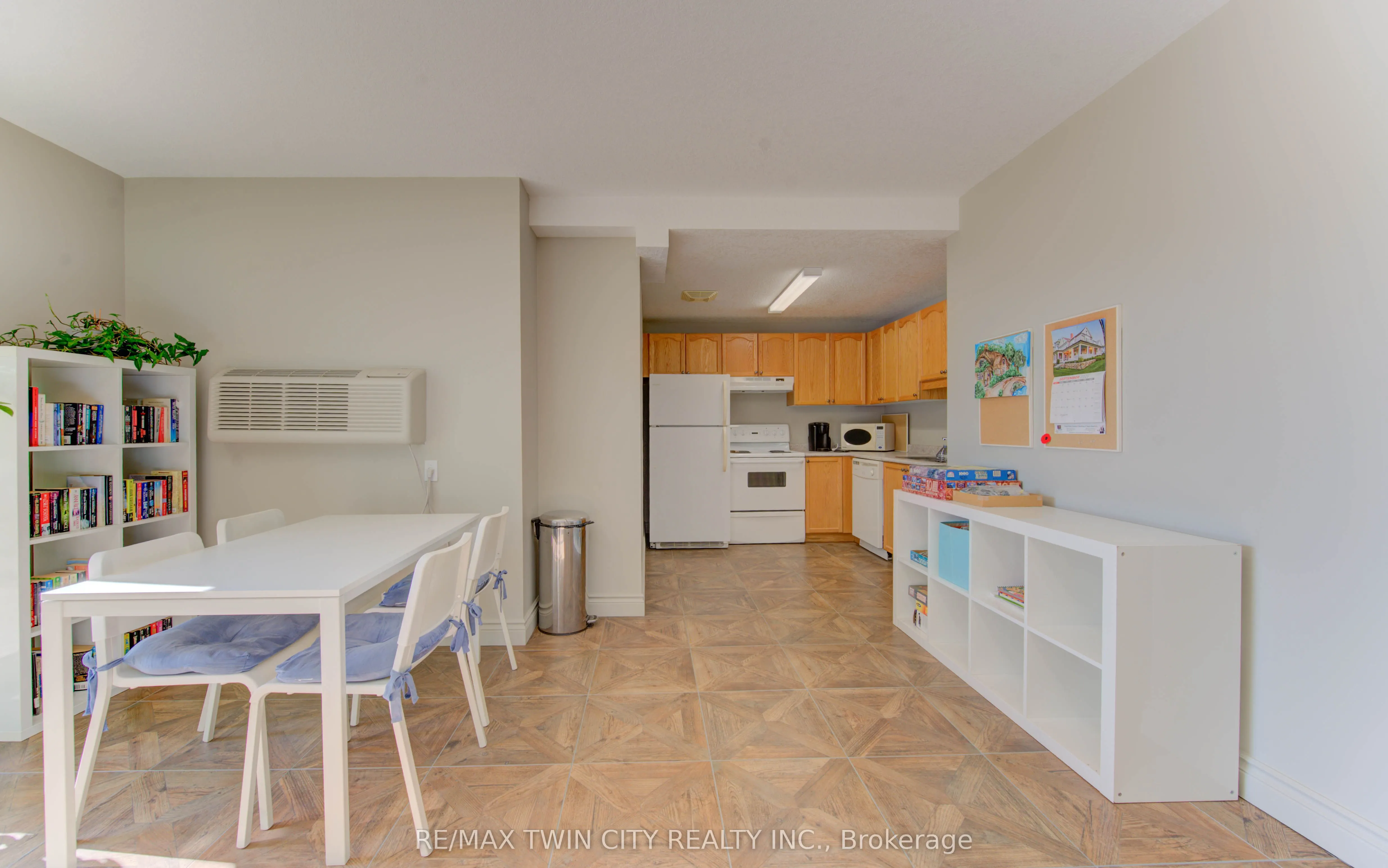 345 Briarmeadow Drive, #402