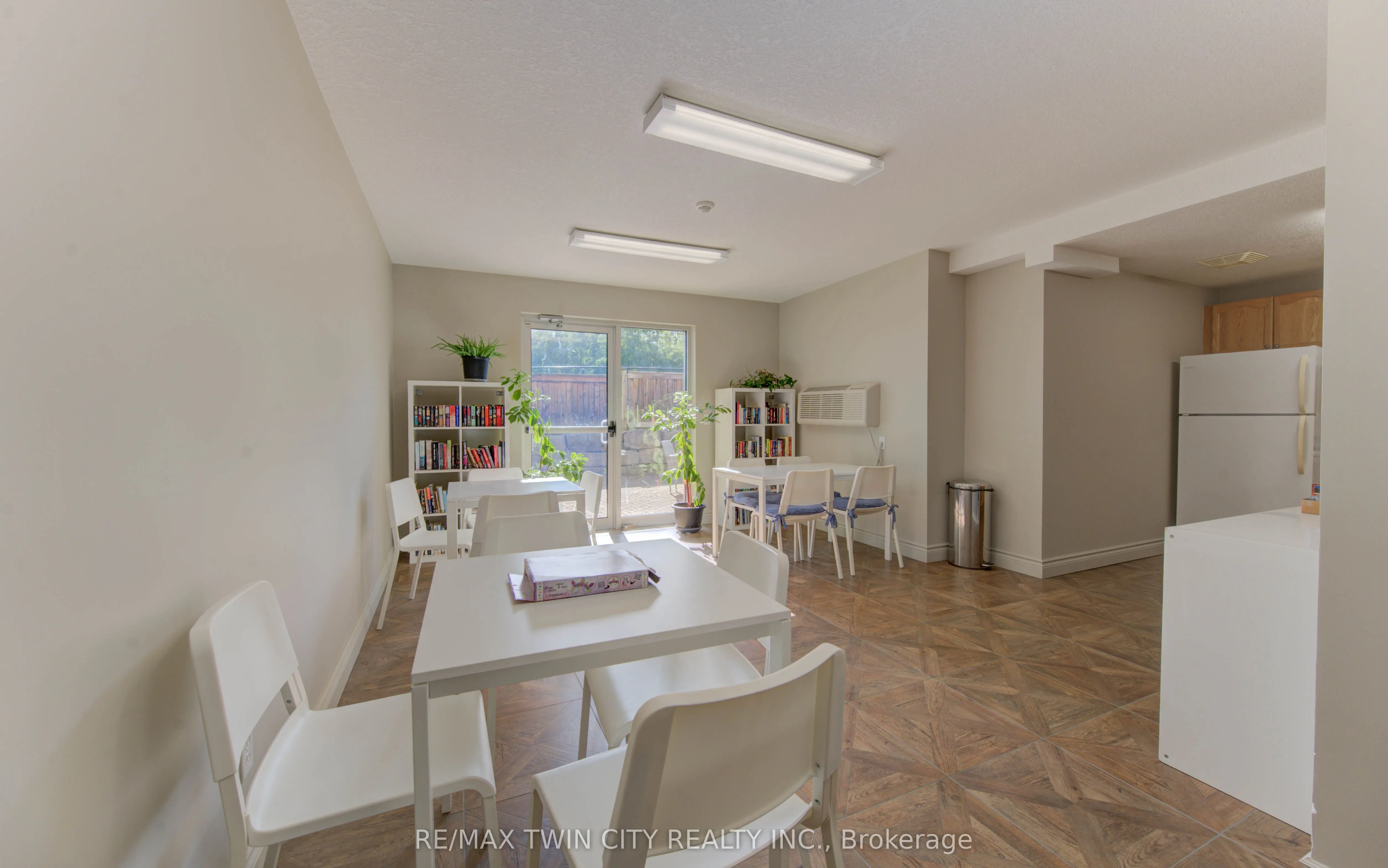 345 Briarmeadow Drive, #402