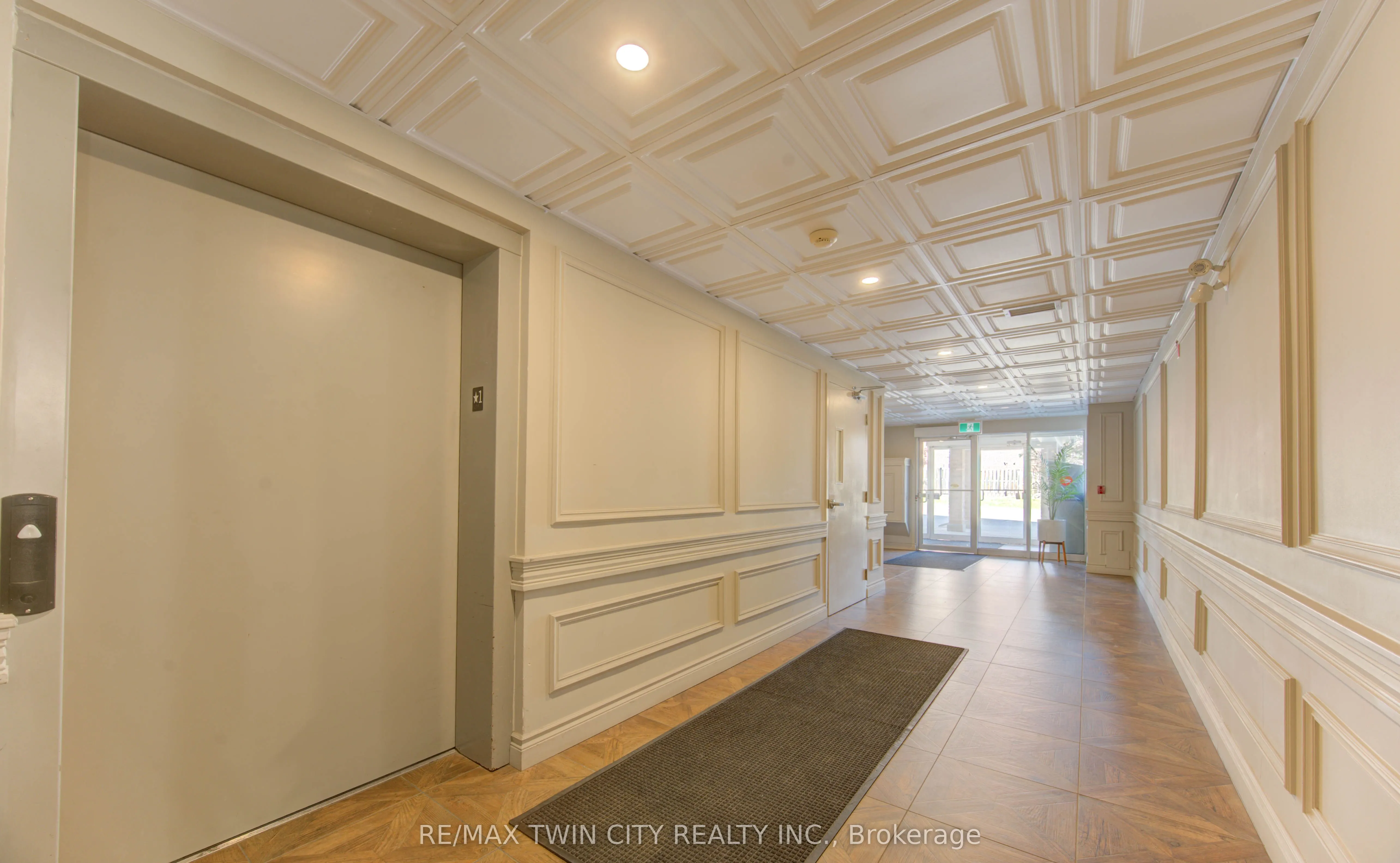 345 Briarmeadow Drive, #402