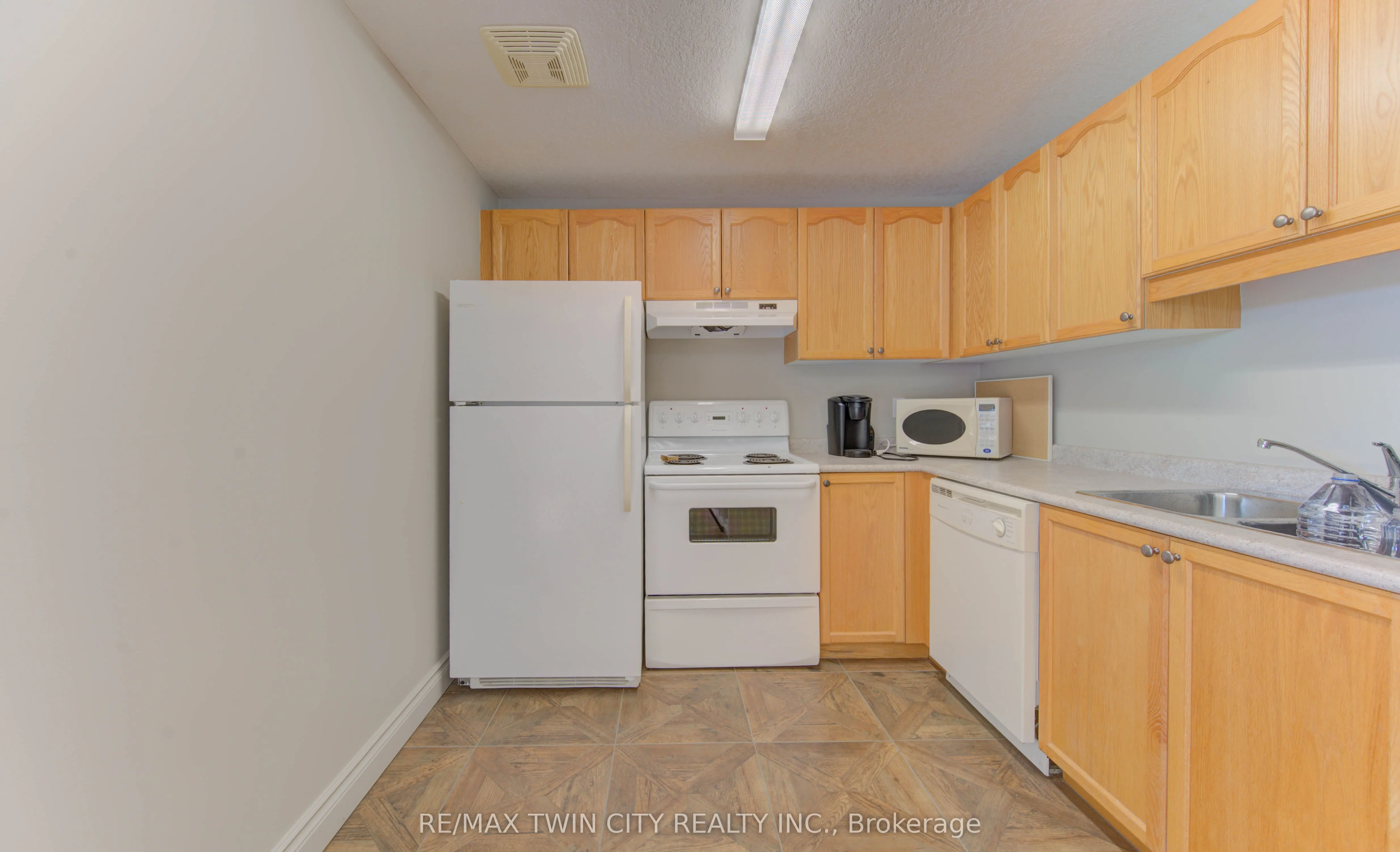 345 Briarmeadow Drive, #402