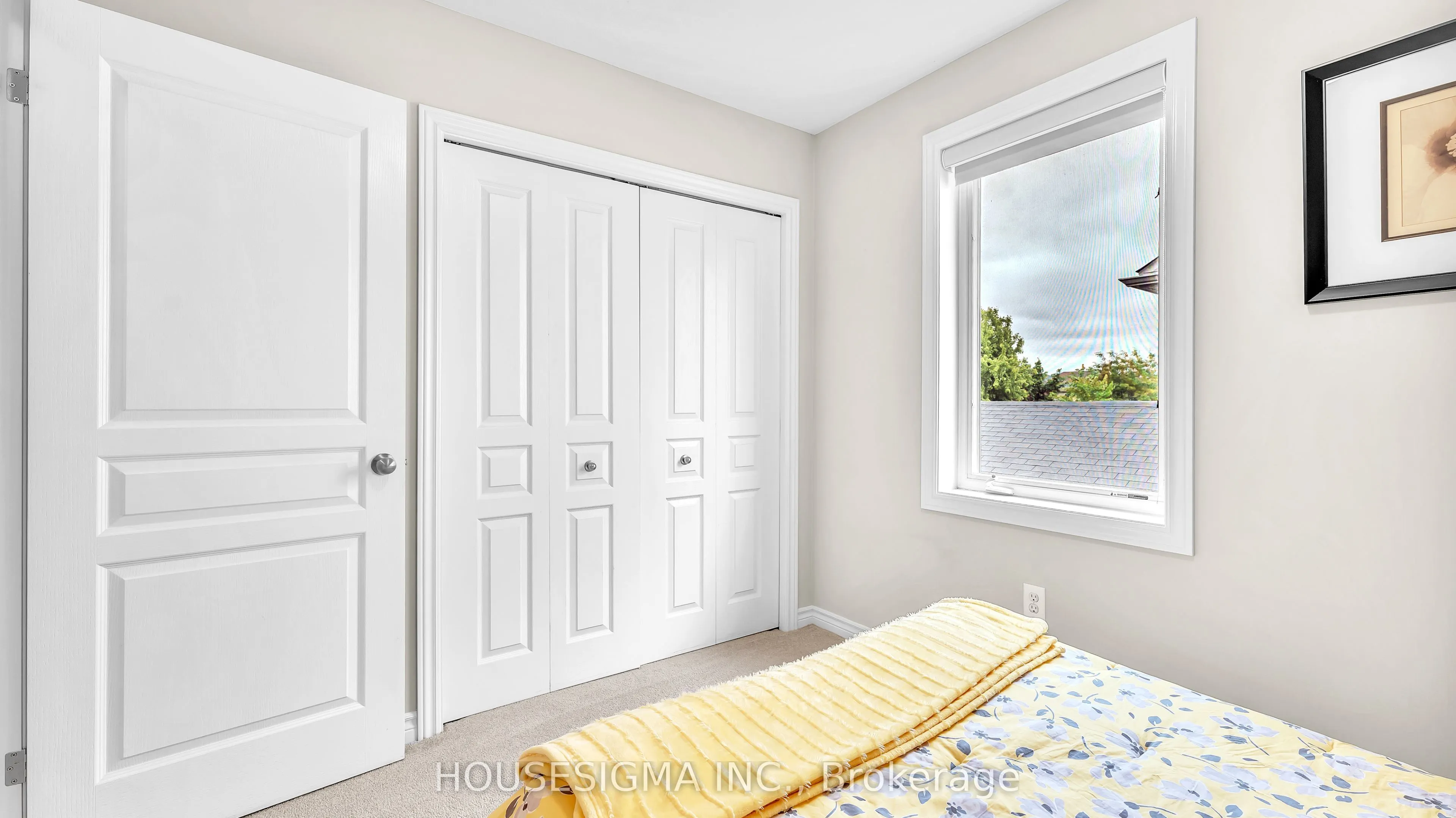 939 Silverfox Crescent