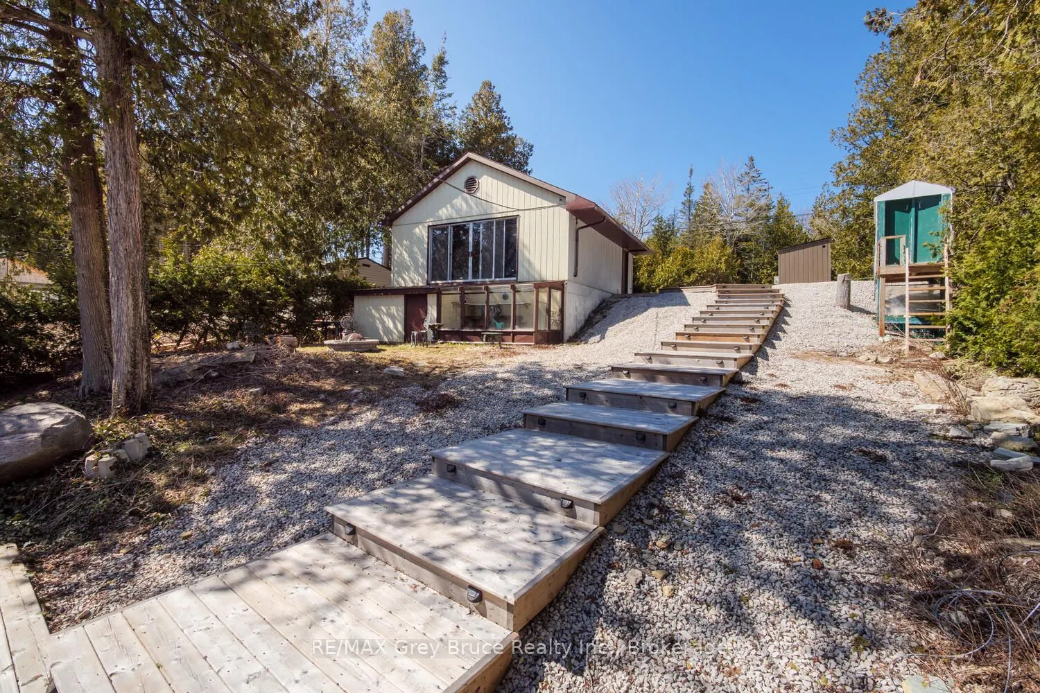 59 Simpson Avenue