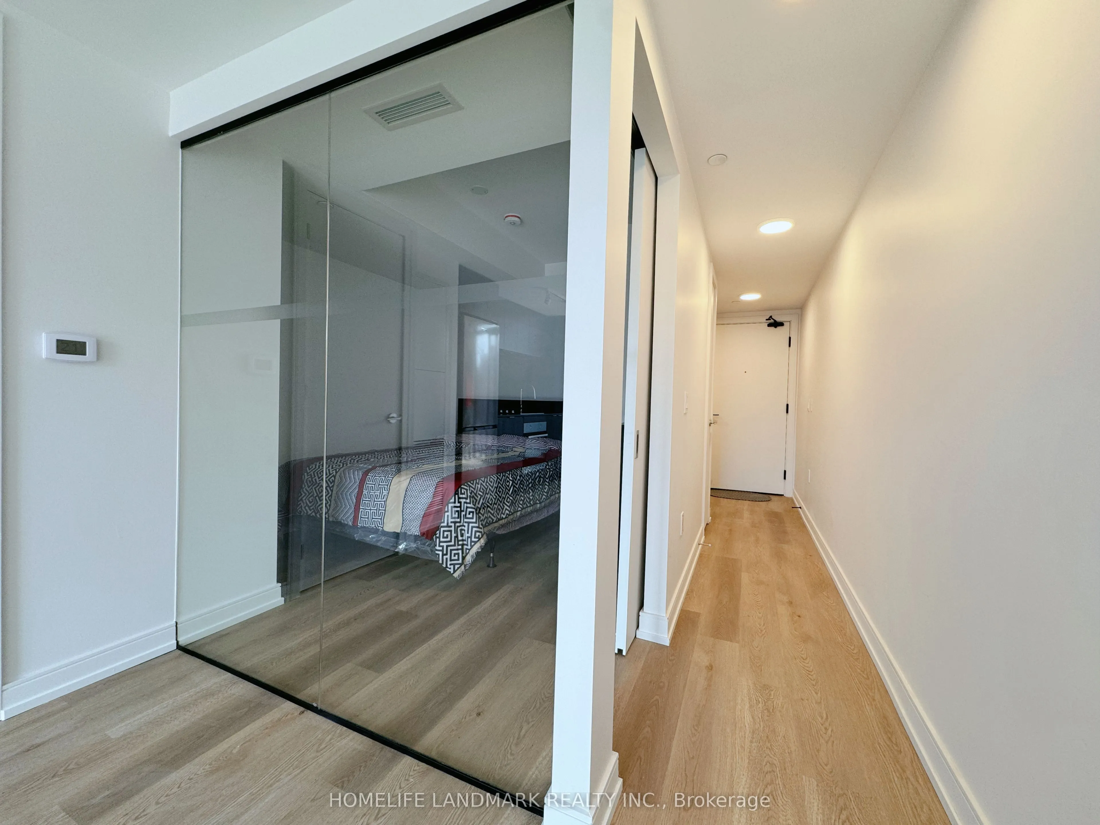 1 Jarvis Street, #909