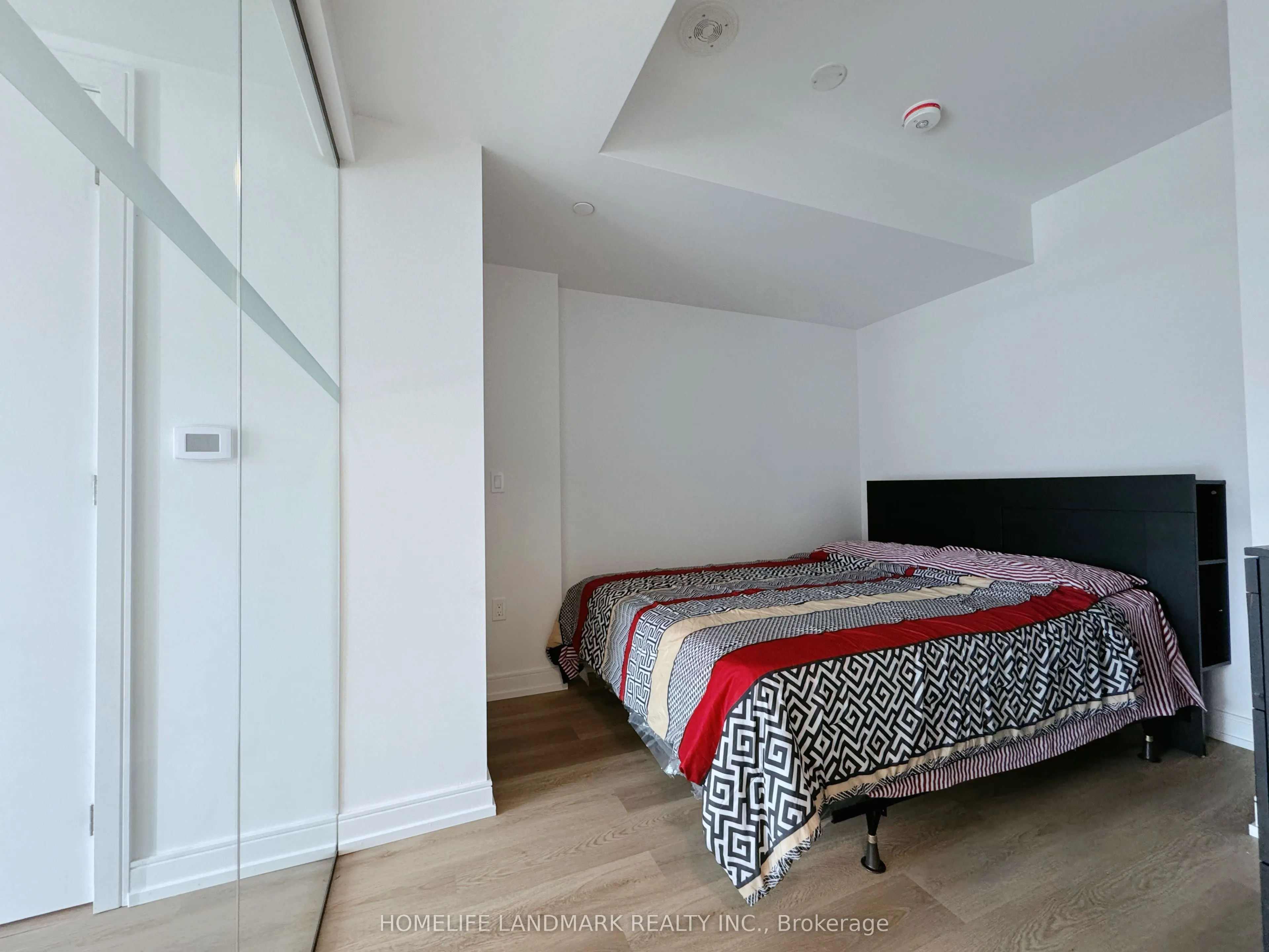 1 Jarvis Street, #909