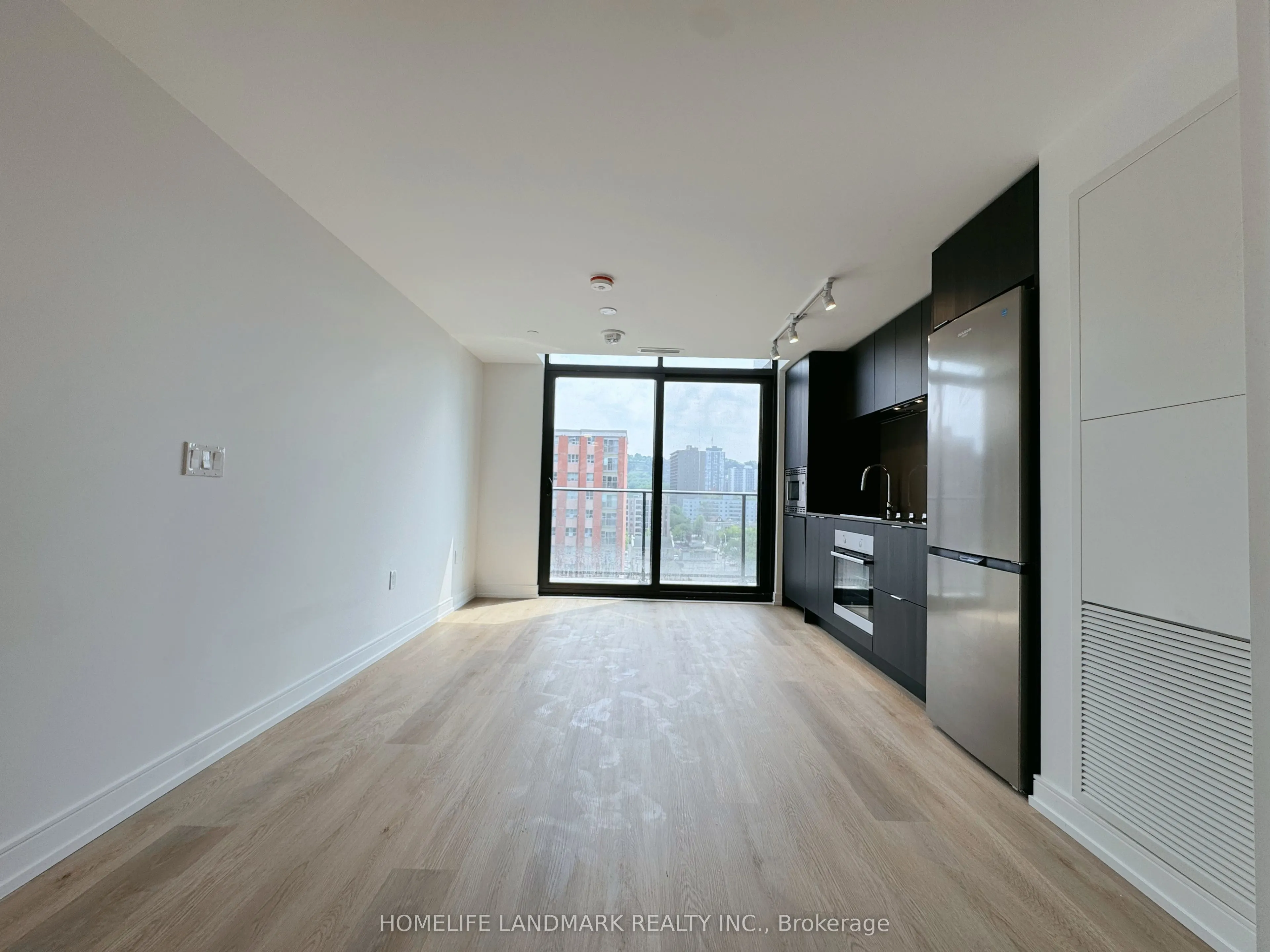 1 Jarvis Street, #909
