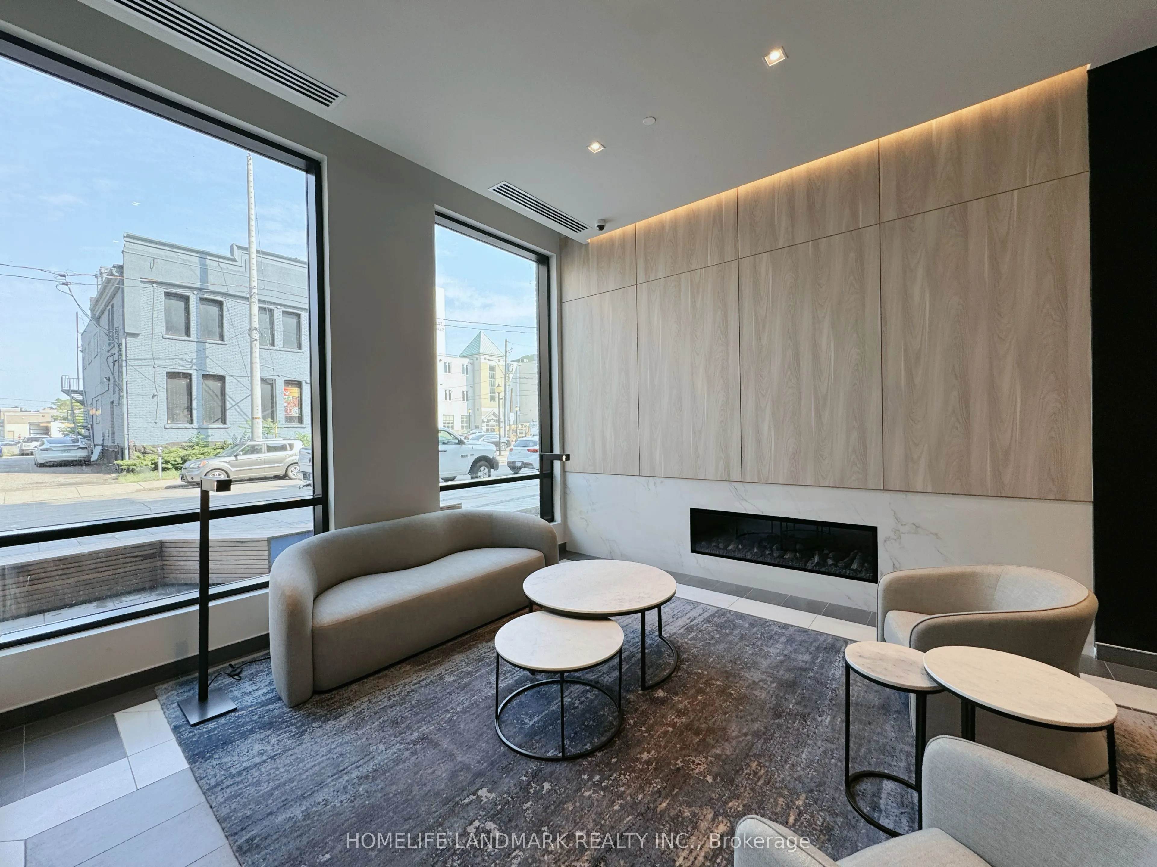 1 Jarvis Street, #909