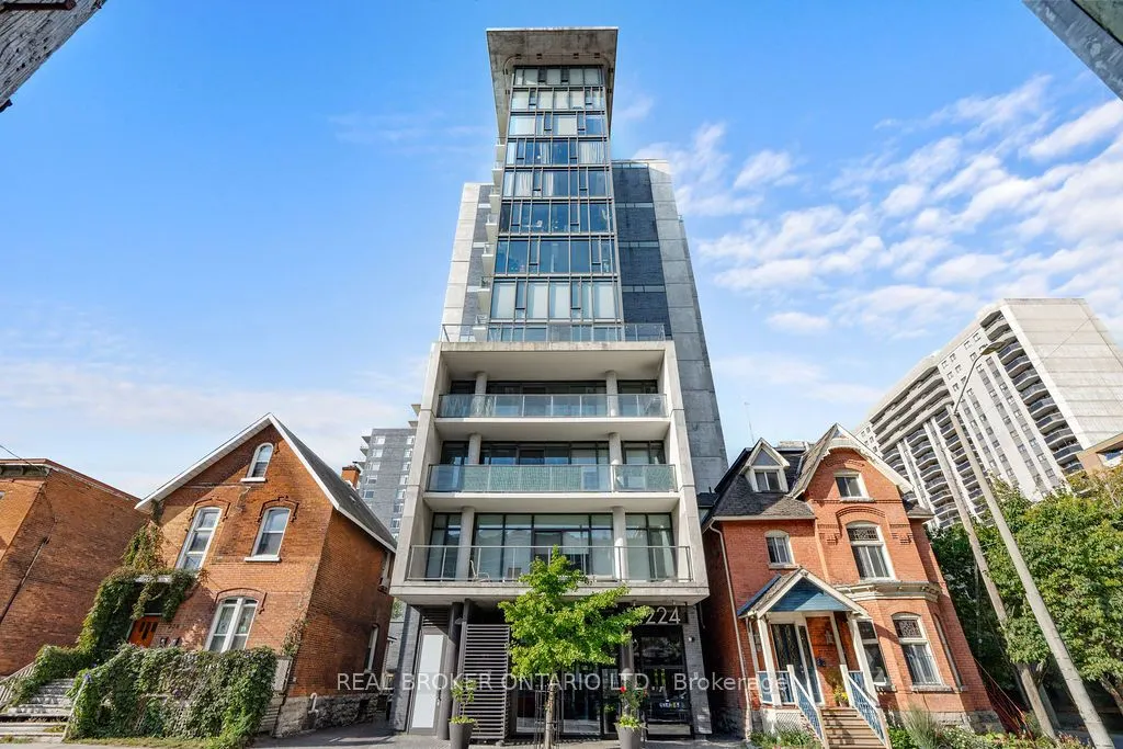 224 Lyon Street N, #1111