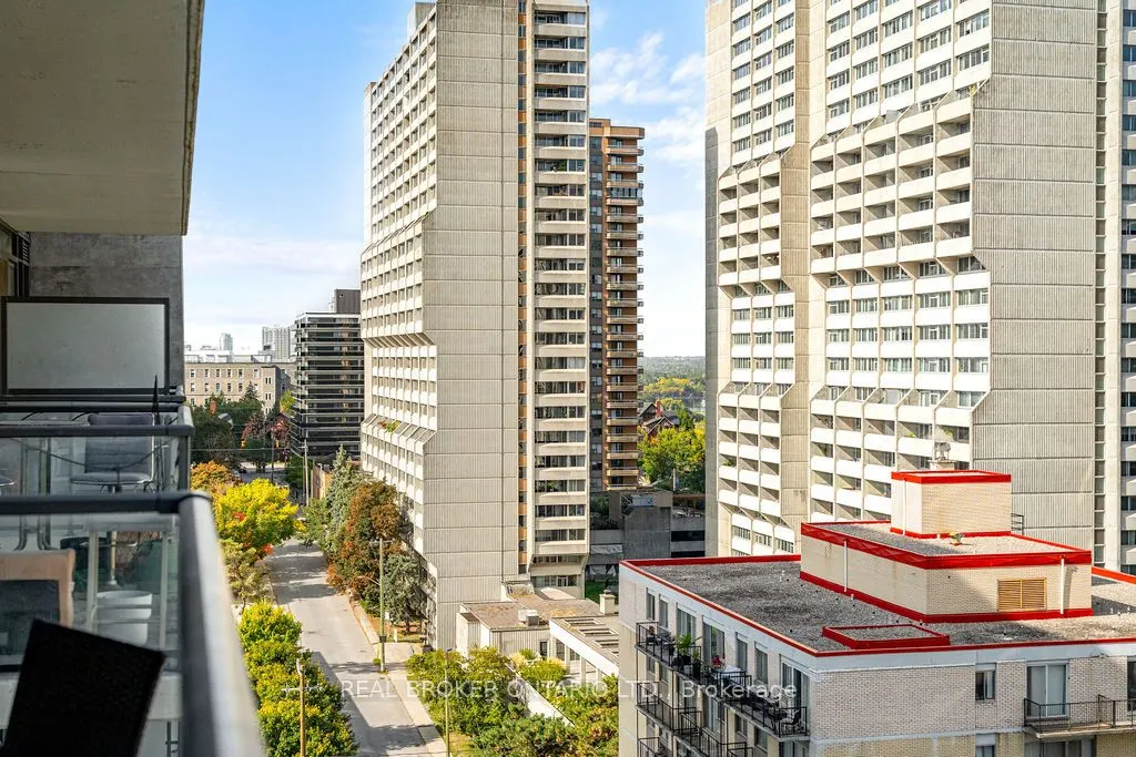 224 Lyon Street N, #1111