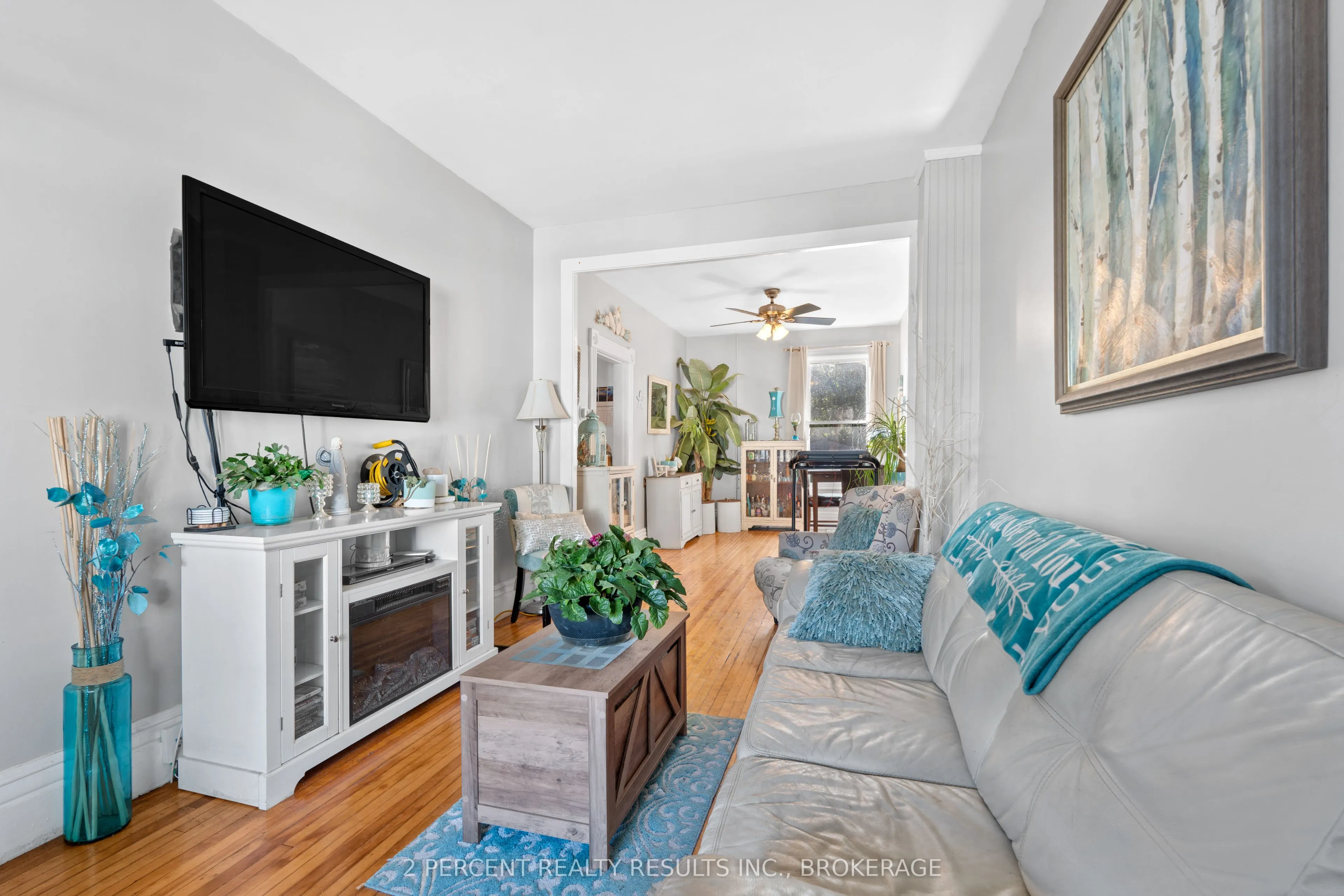 145 Pearl Street W