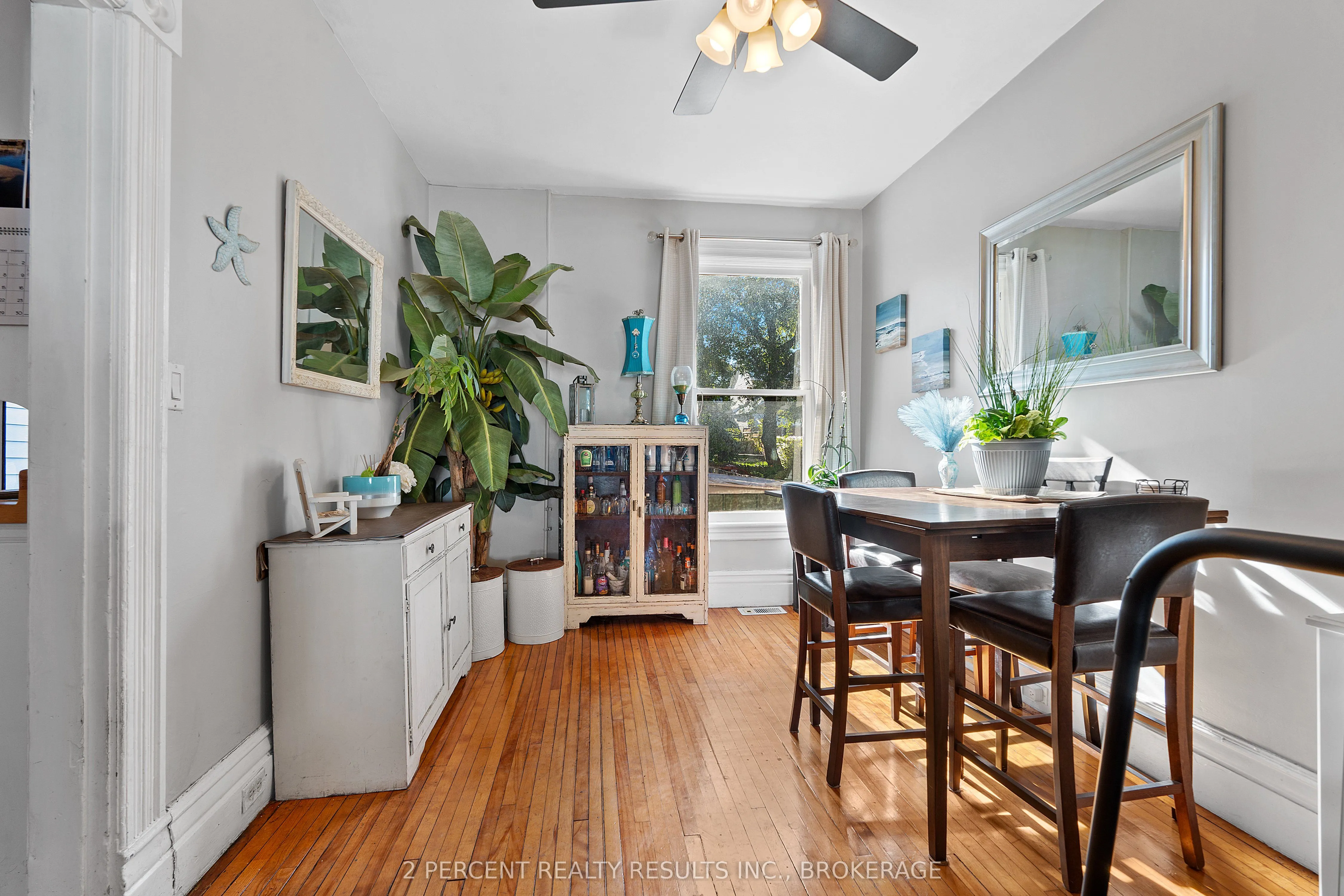 145 Pearl Street W