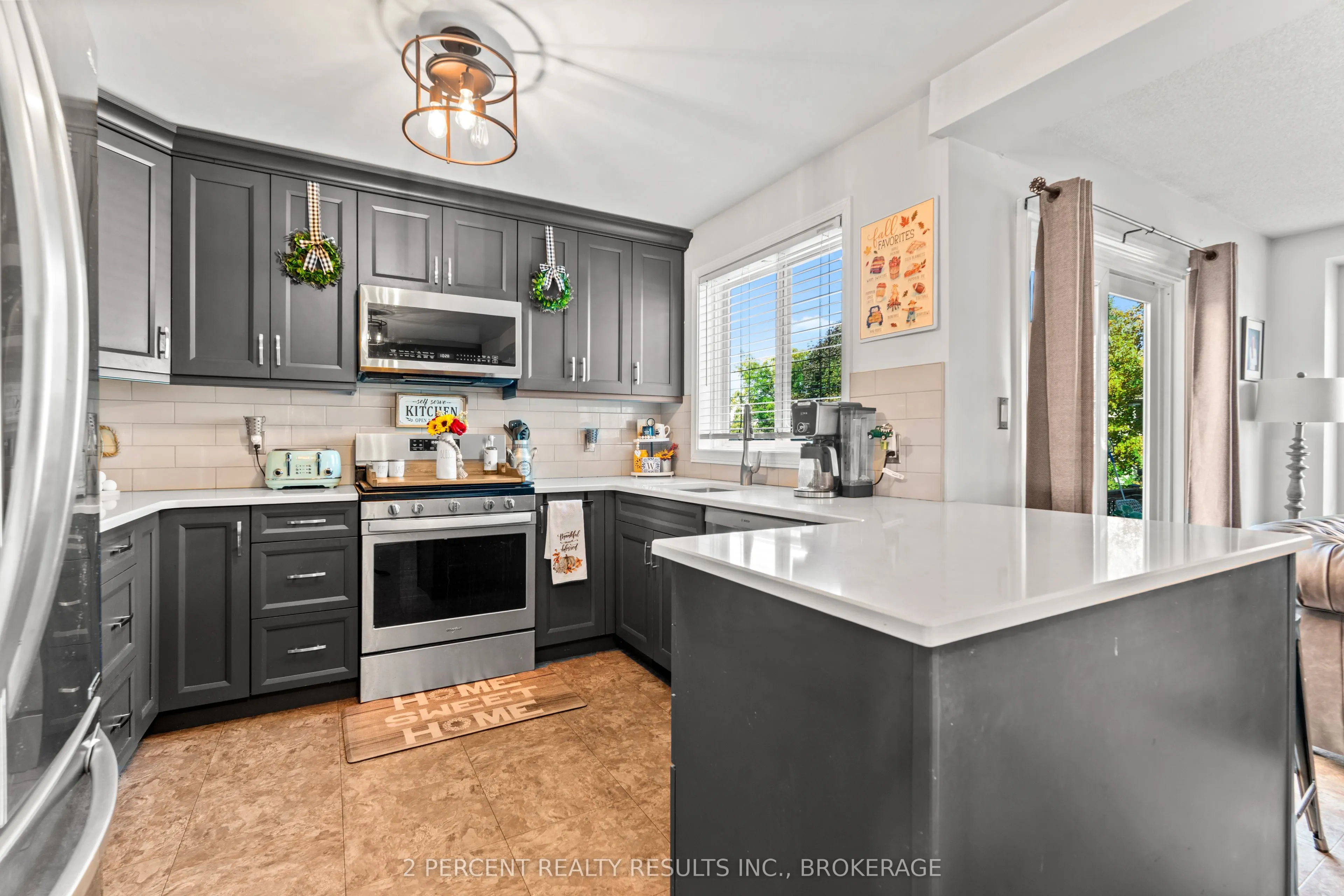 1405 Fisher Crescent