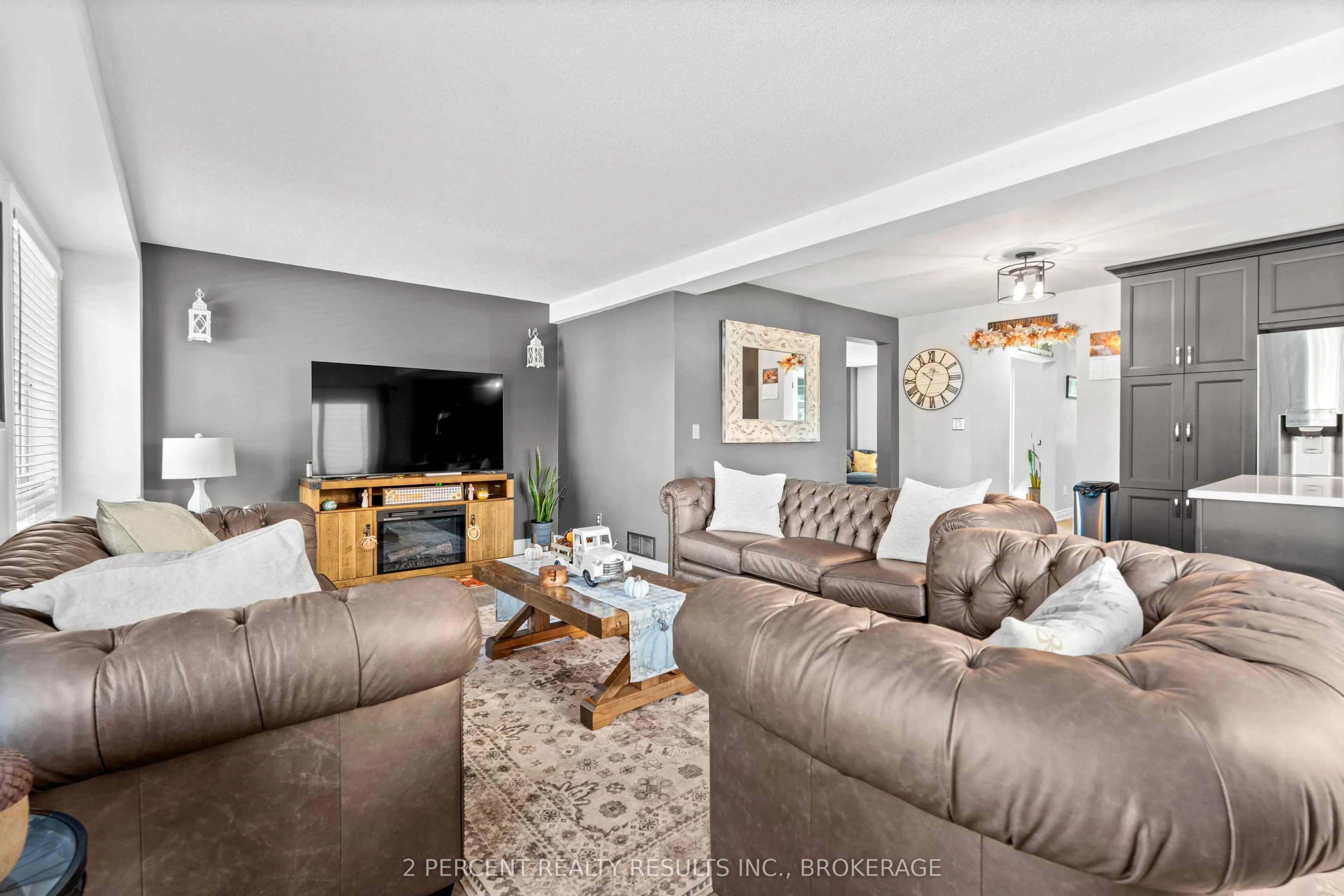 1405 Fisher Crescent
