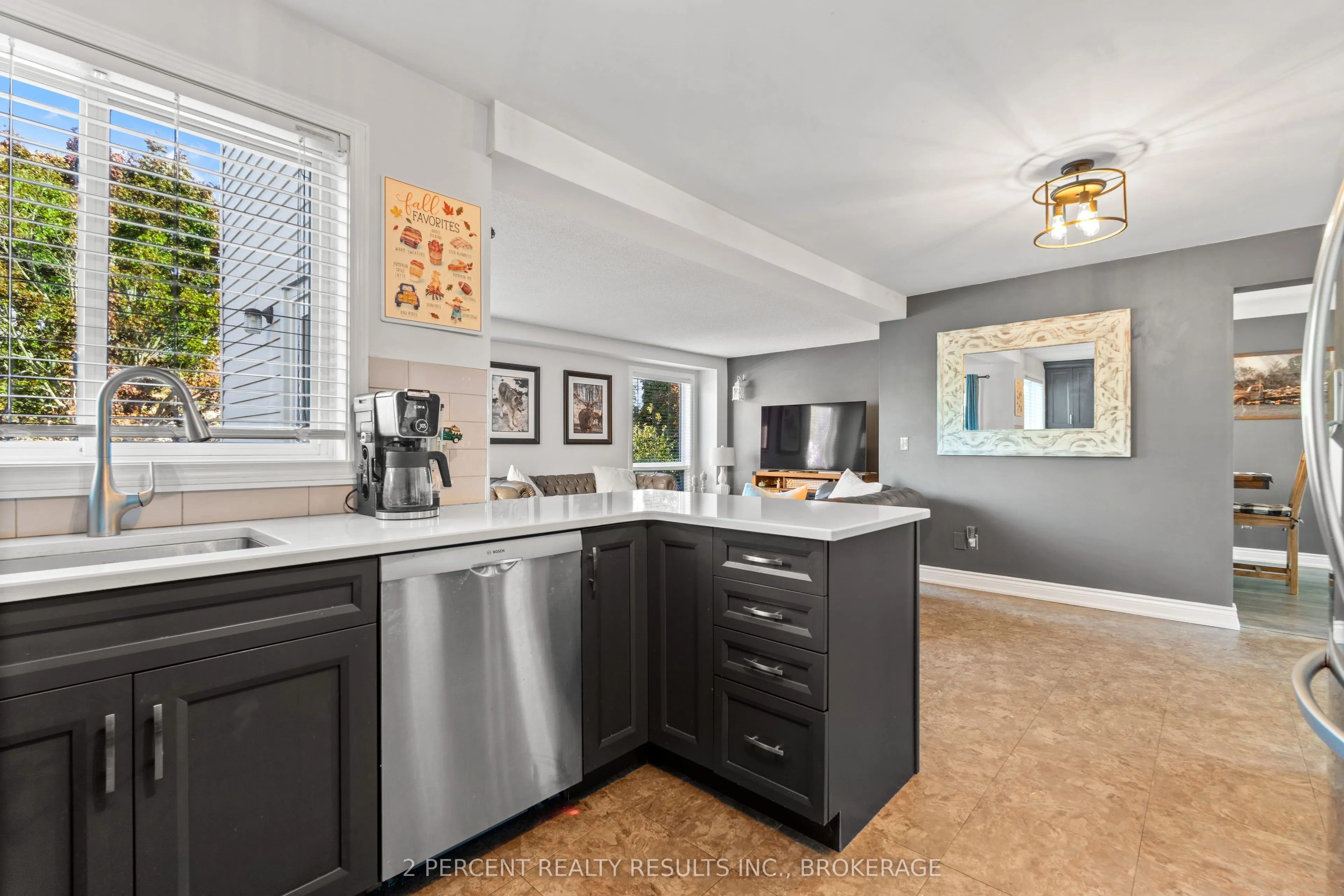 1405 Fisher Crescent