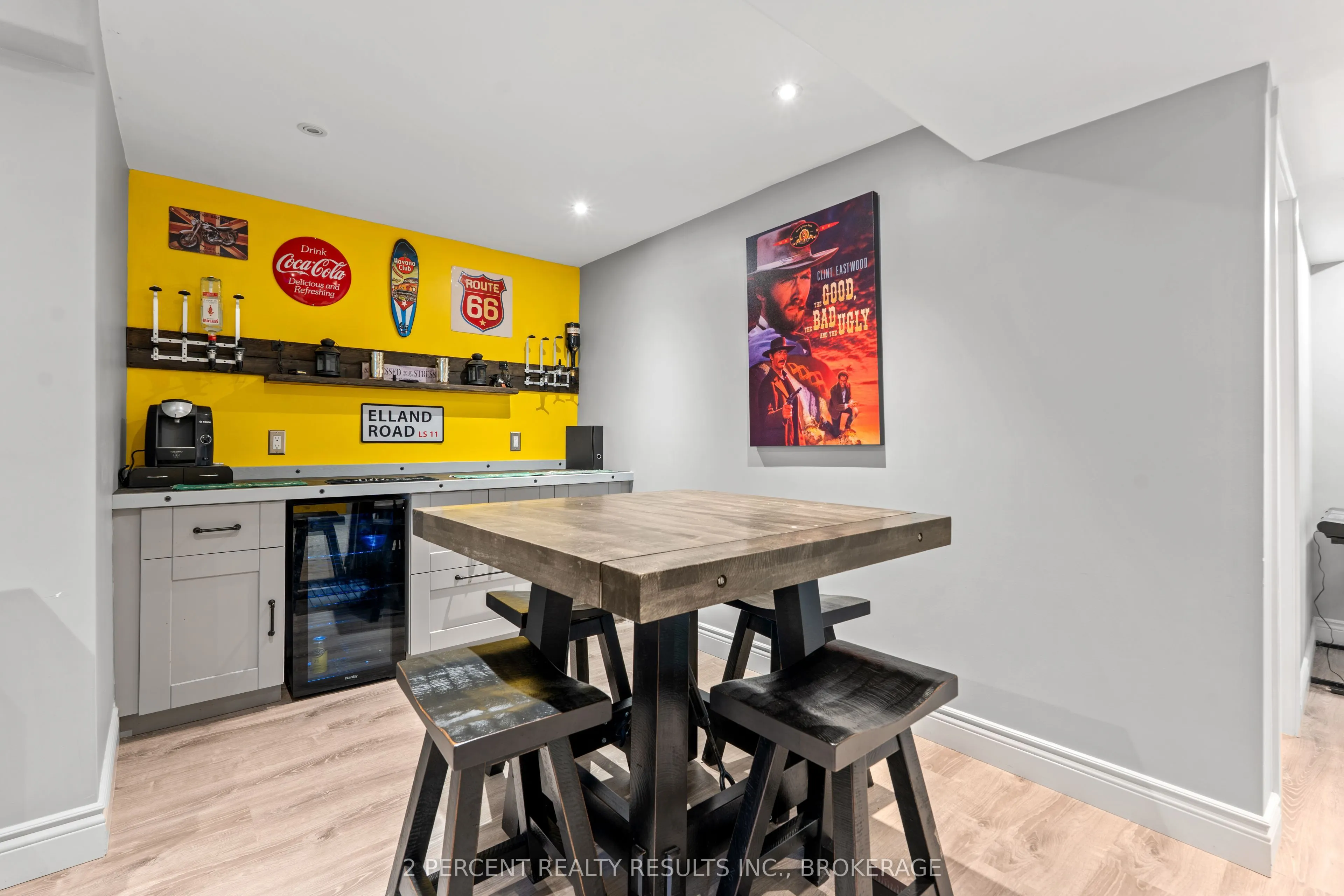 1405 Fisher Crescent