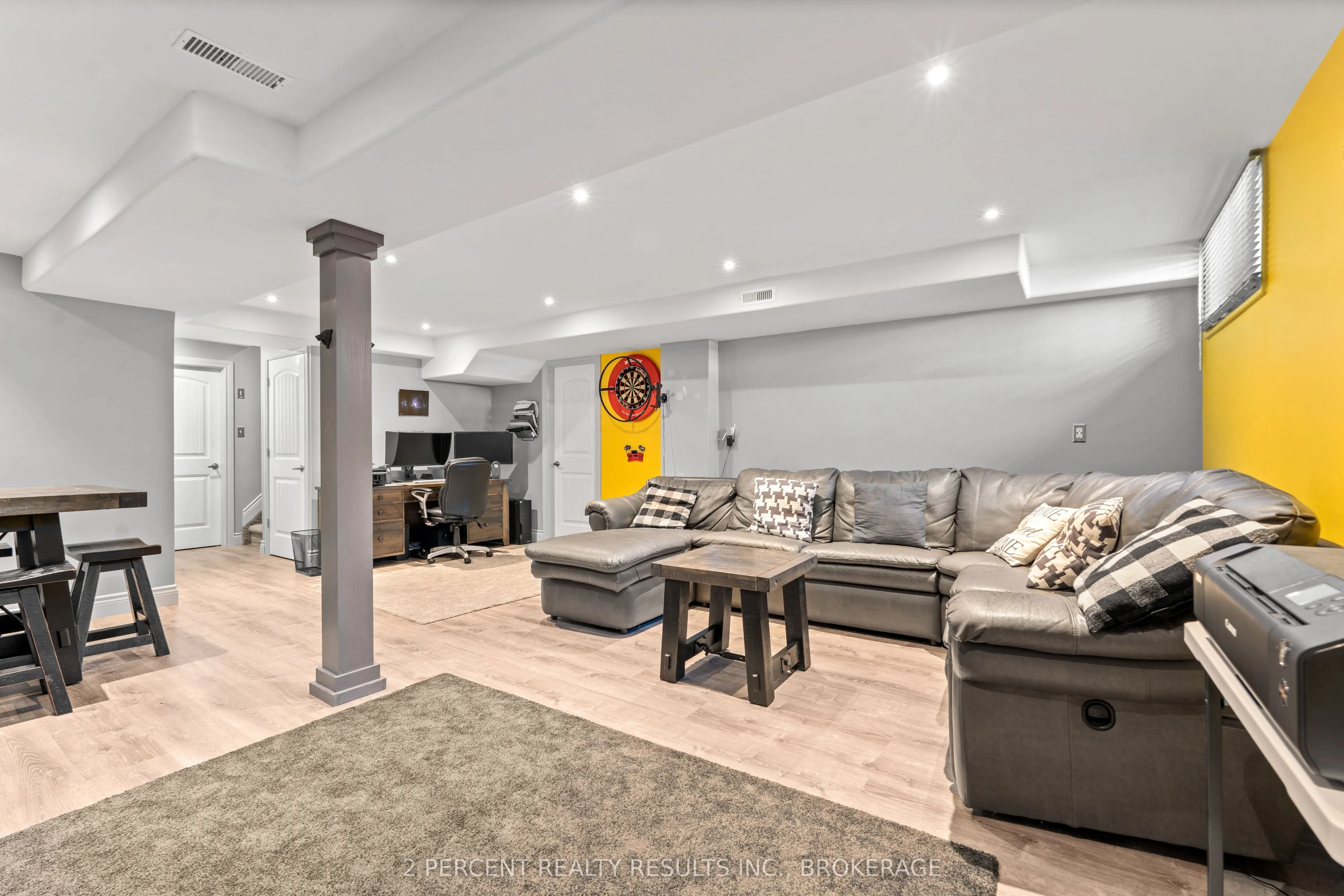 1405 Fisher Crescent