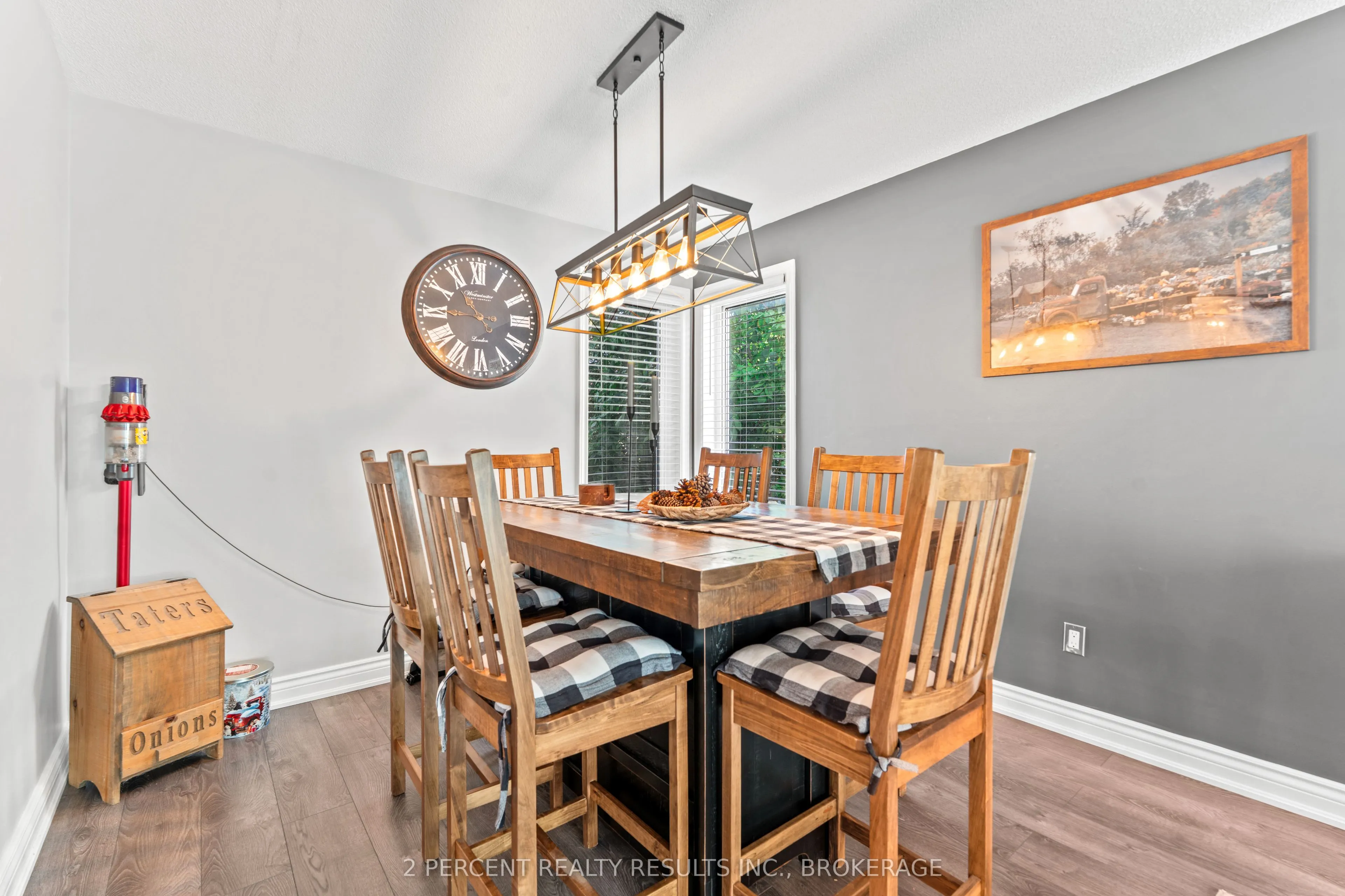 1405 Fisher Crescent