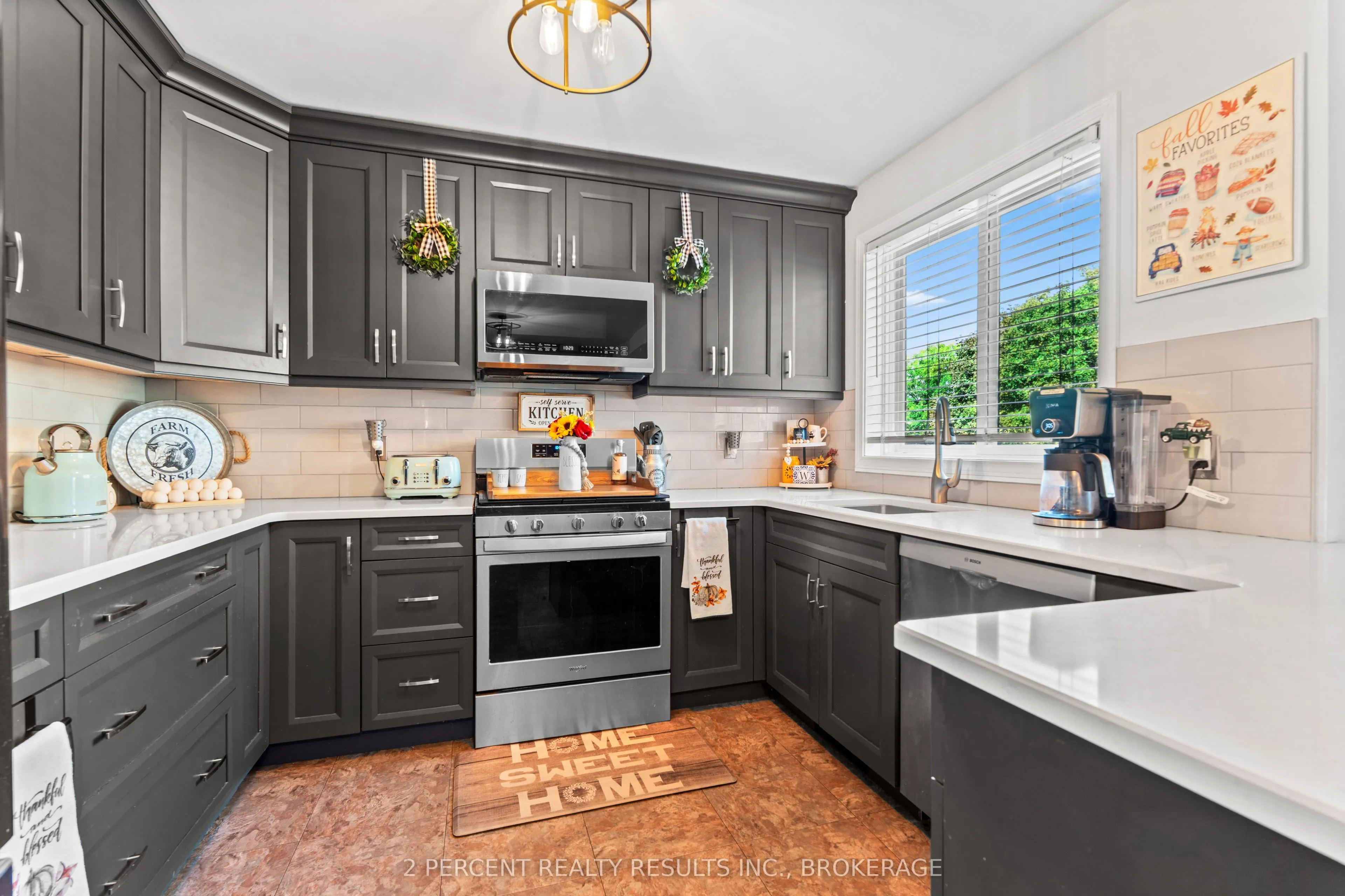 1405 Fisher Crescent