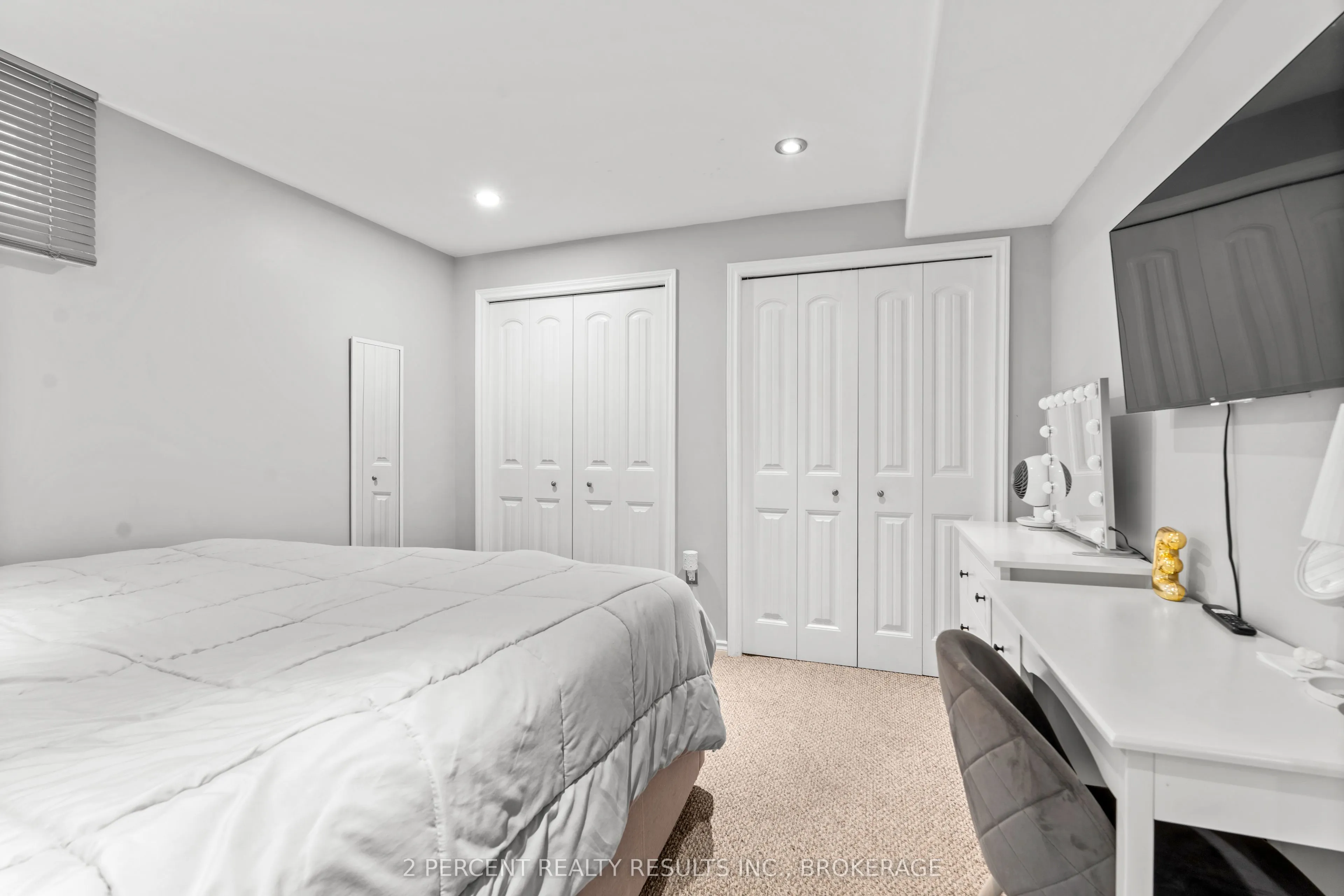 1405 Fisher Crescent