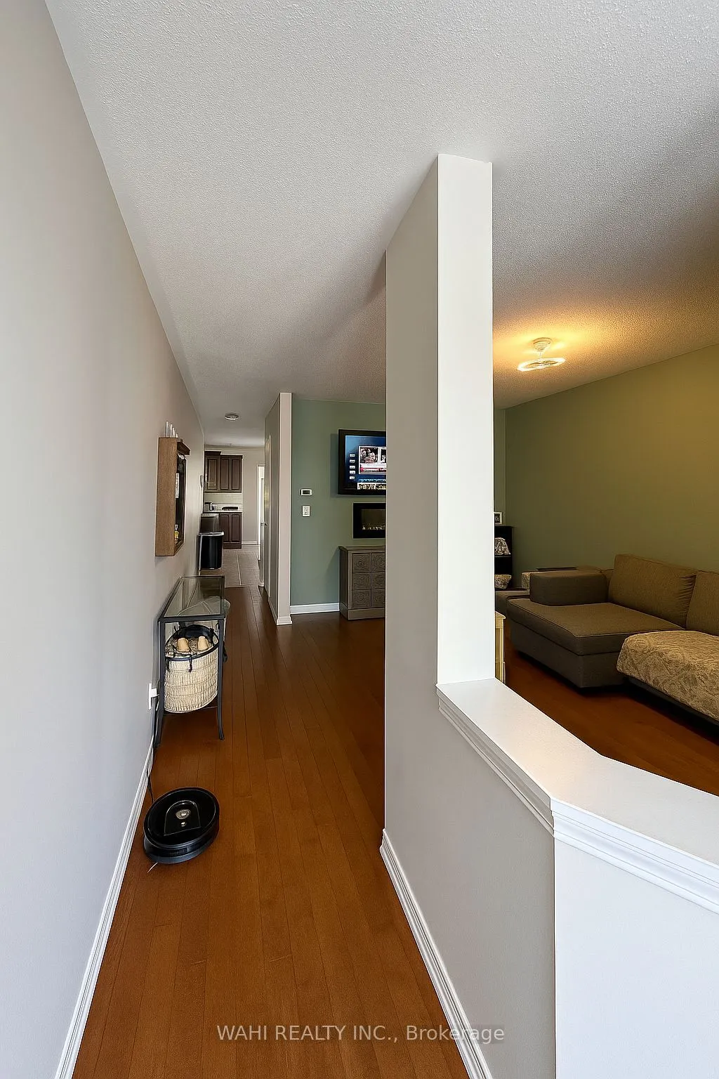 8 Lockport Way