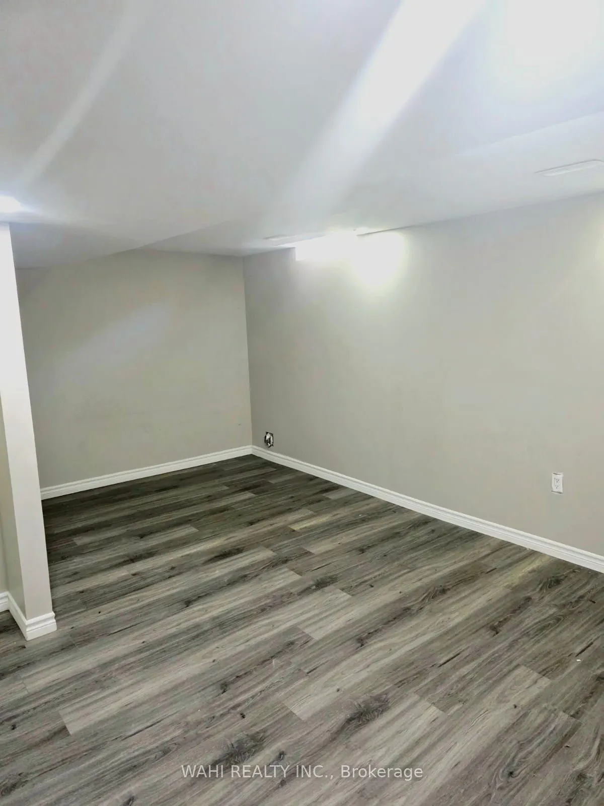 8 Lockport Way