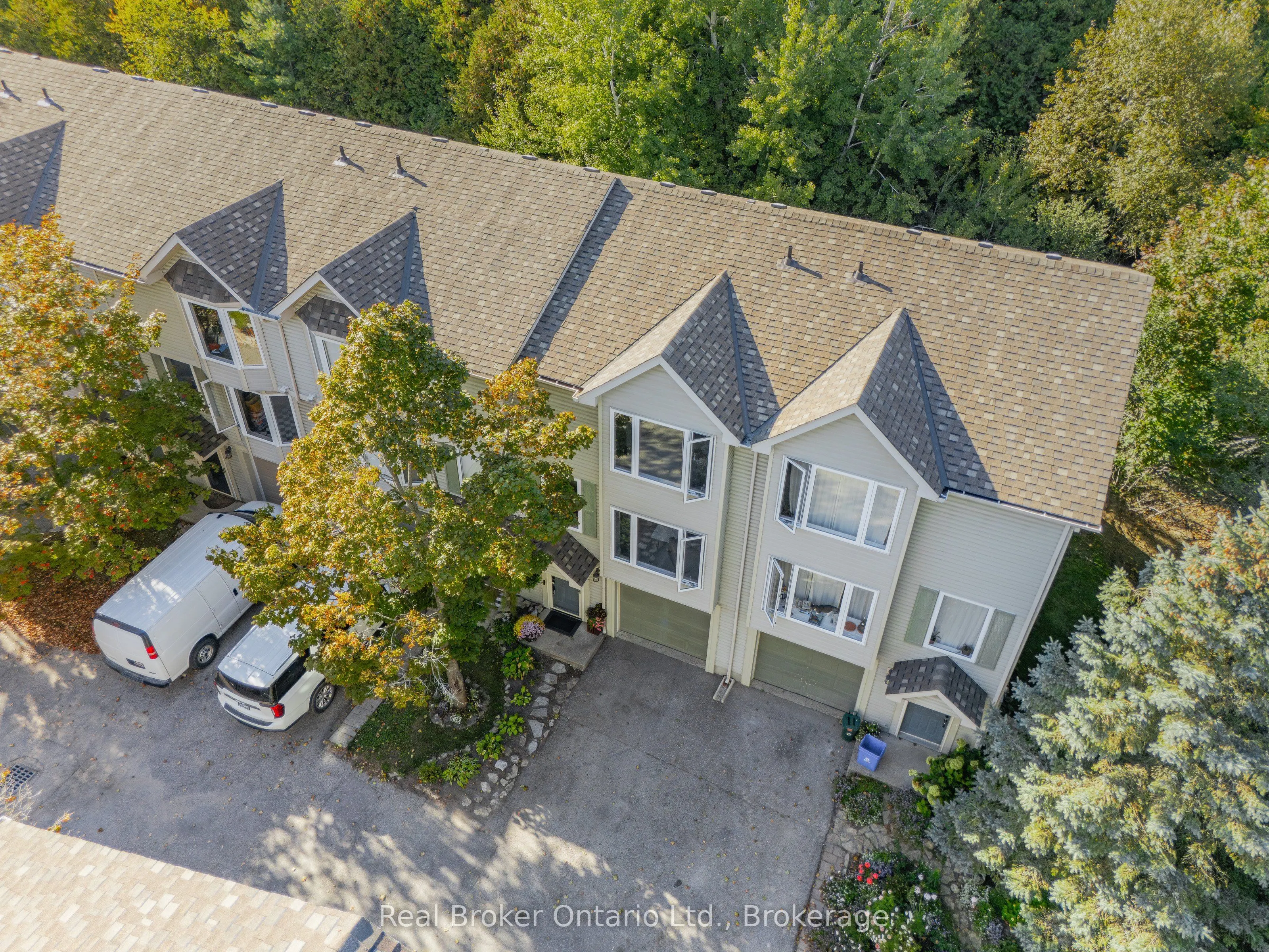320 Alma Street, #10