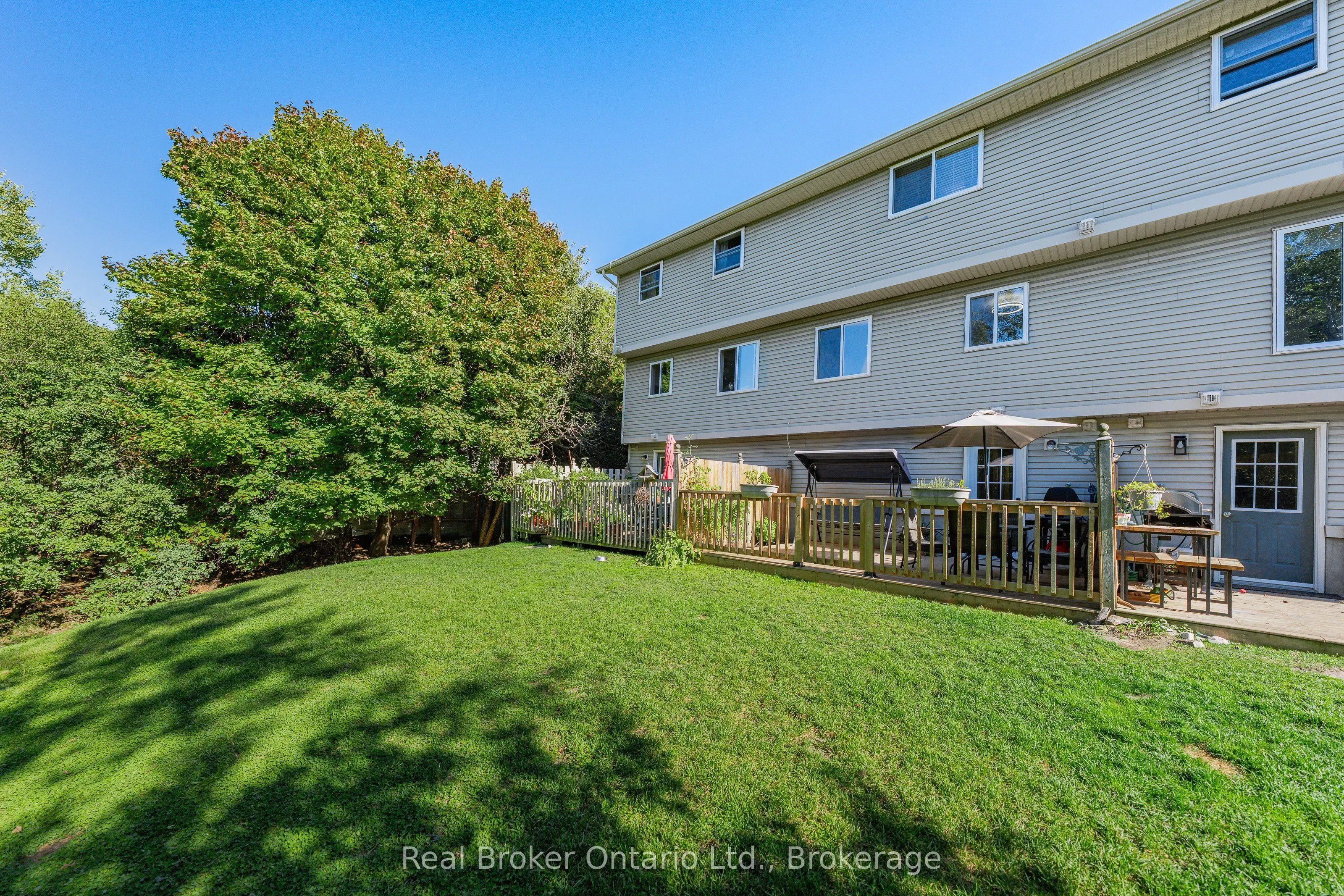 320 Alma Street, #10