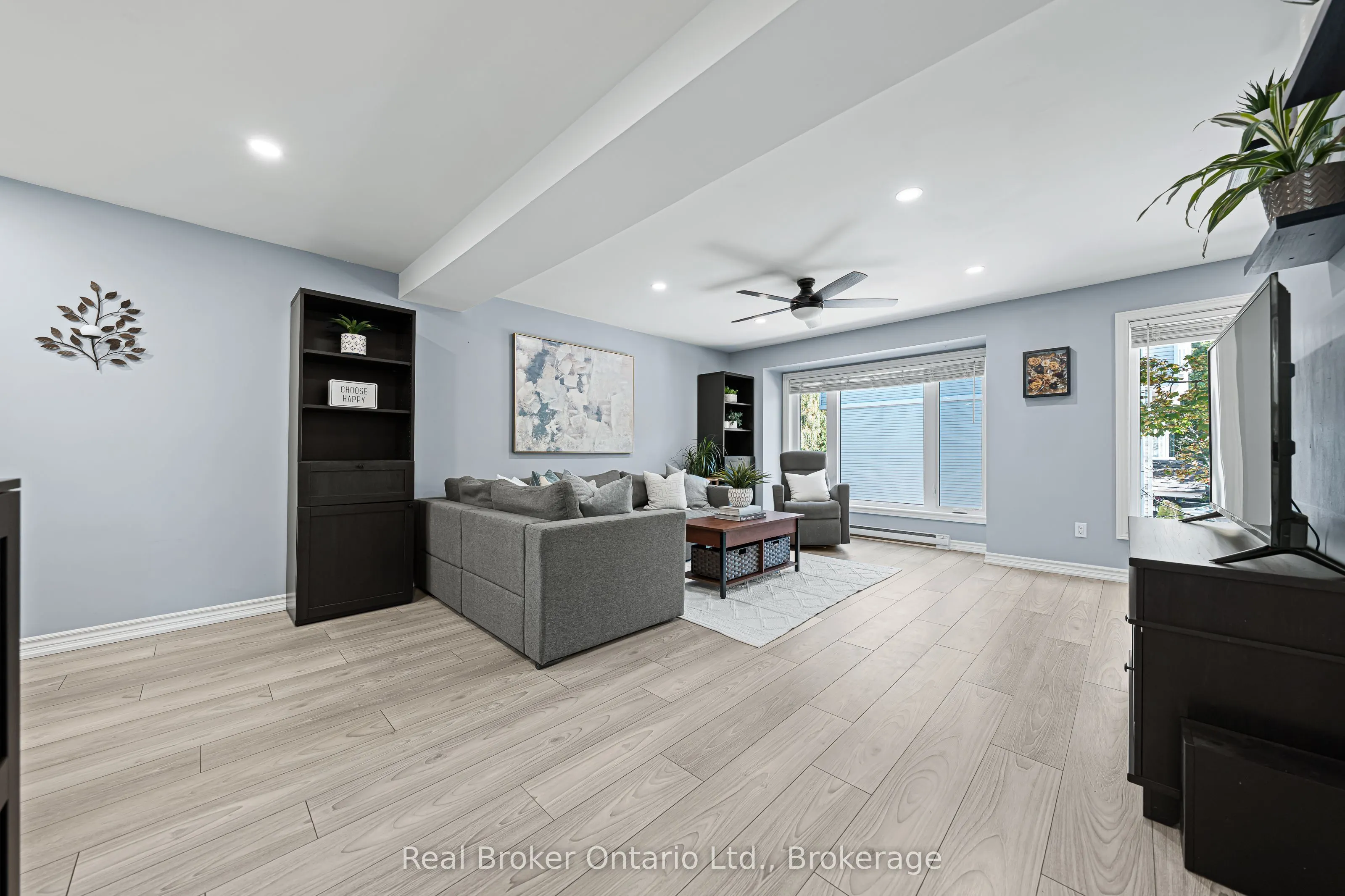 320 Alma Street, #10