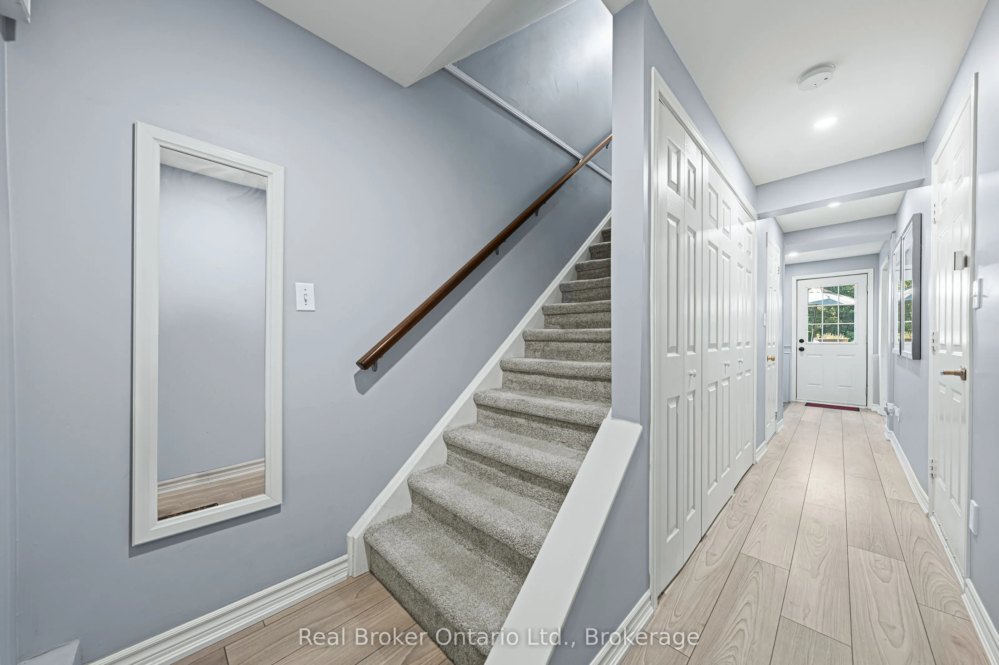 320 Alma Street, #10