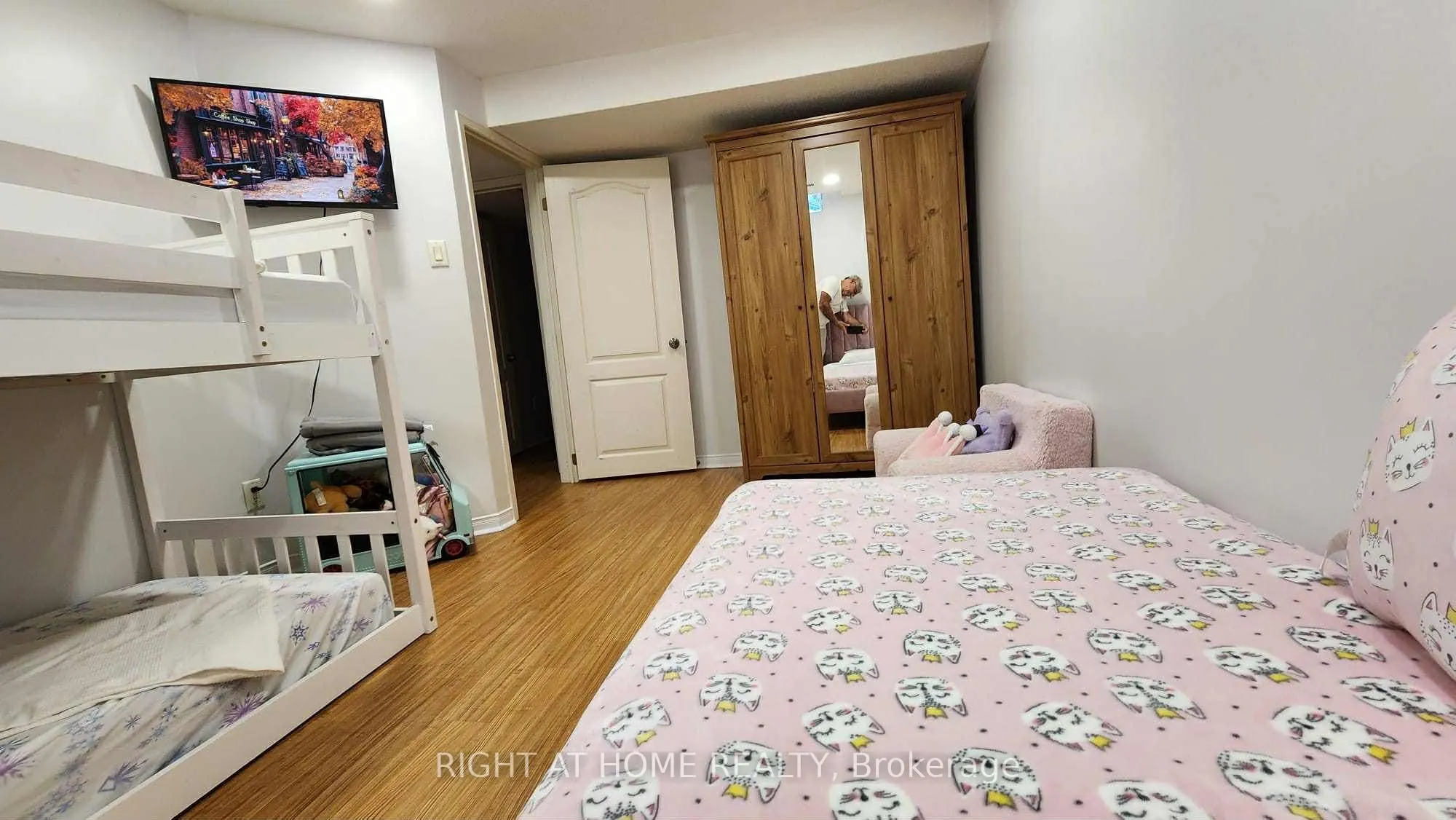 44 Meadowlands Boulevard, #BASEMENT