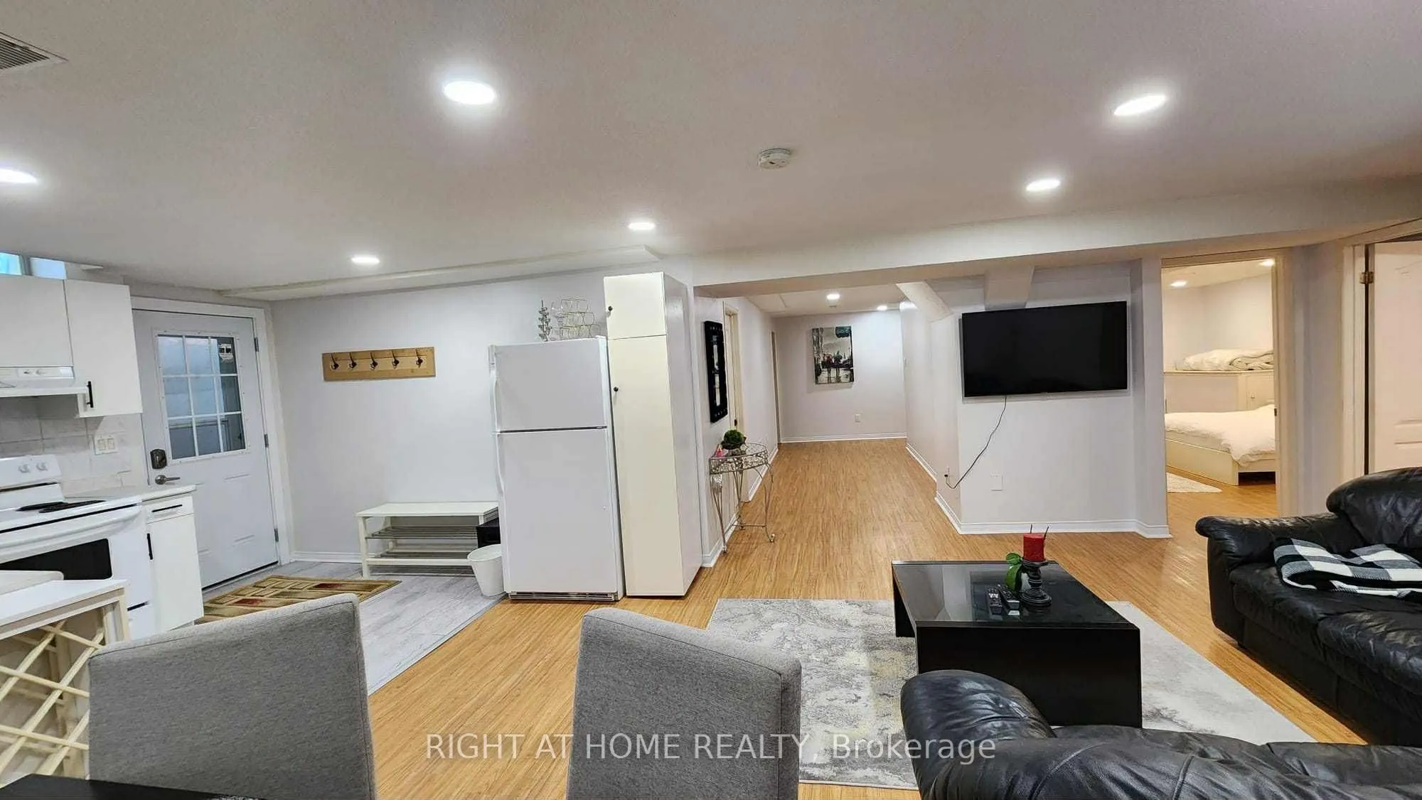 44 Meadowlands Boulevard, #BASEMENT