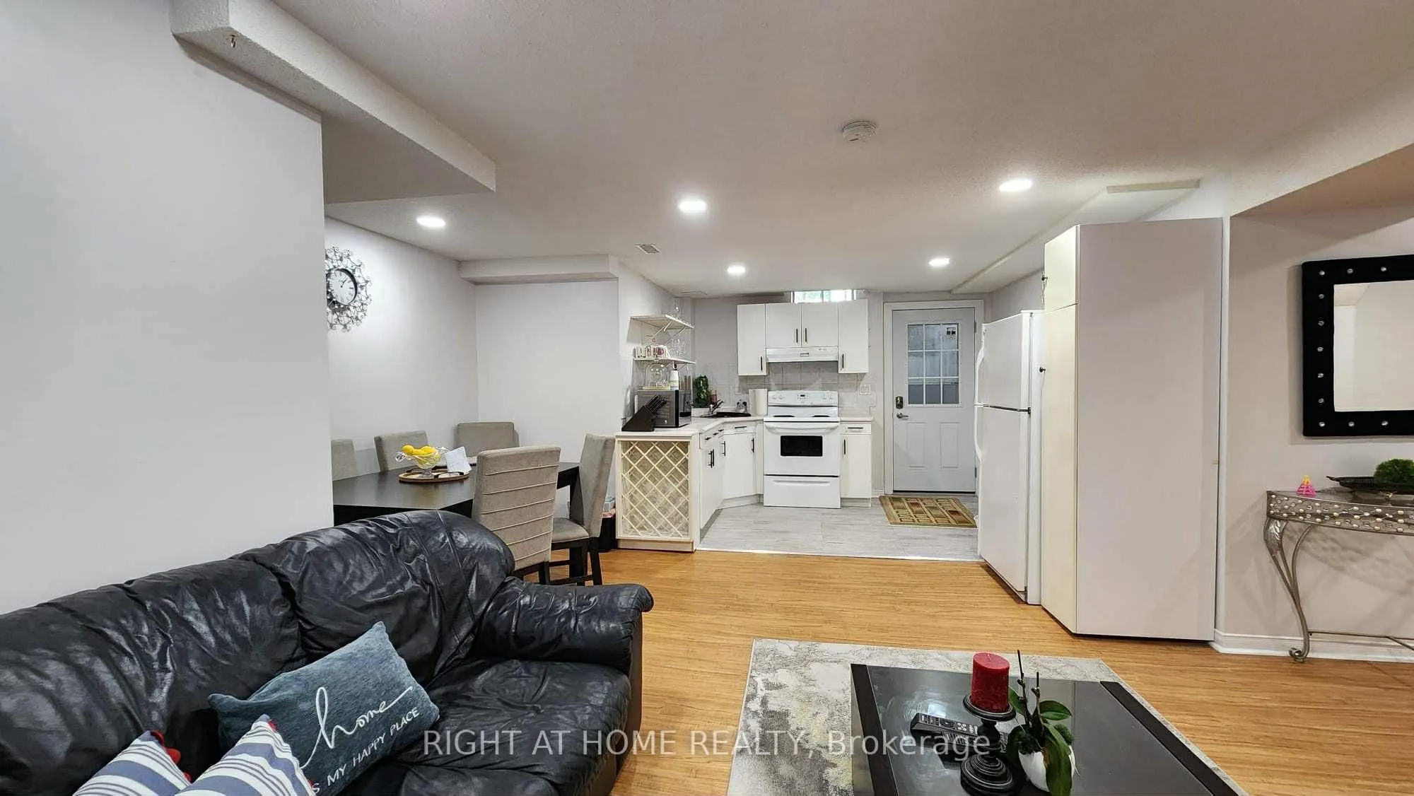 44 Meadowlands Boulevard, #BASEMENT