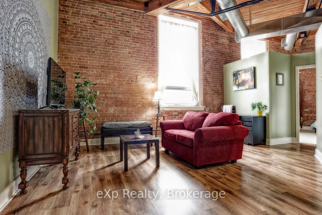 26 Ontario Street, #111