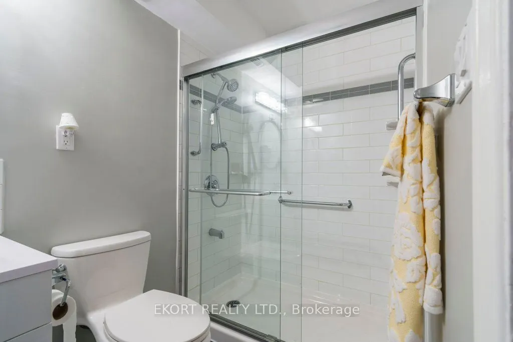 179 Herchimer Avenue, #19