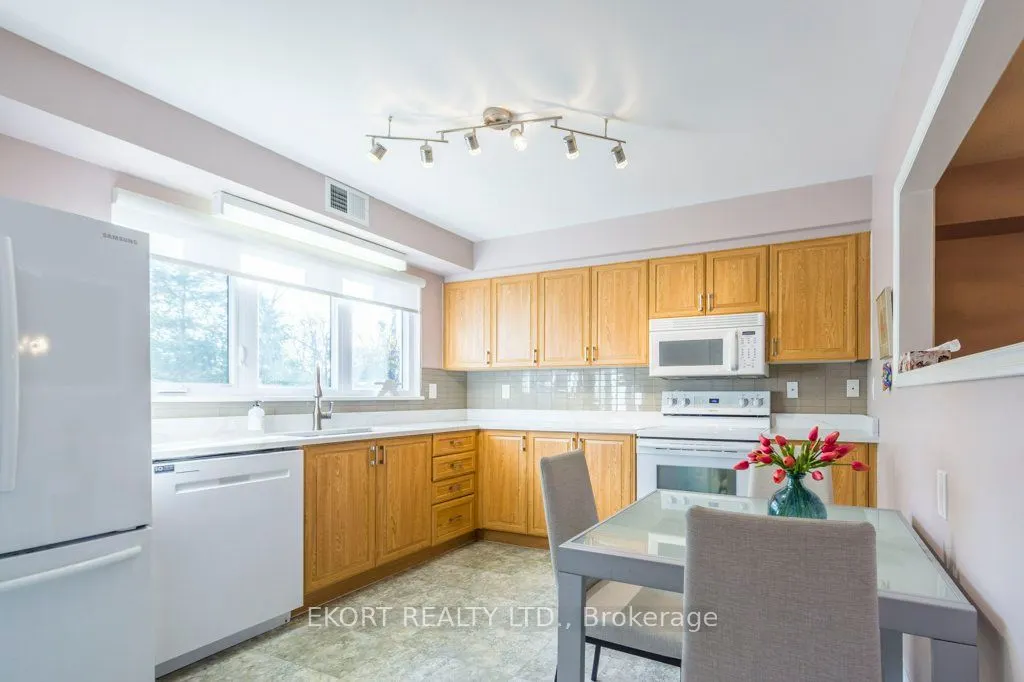 179 Herchimer Avenue, #19