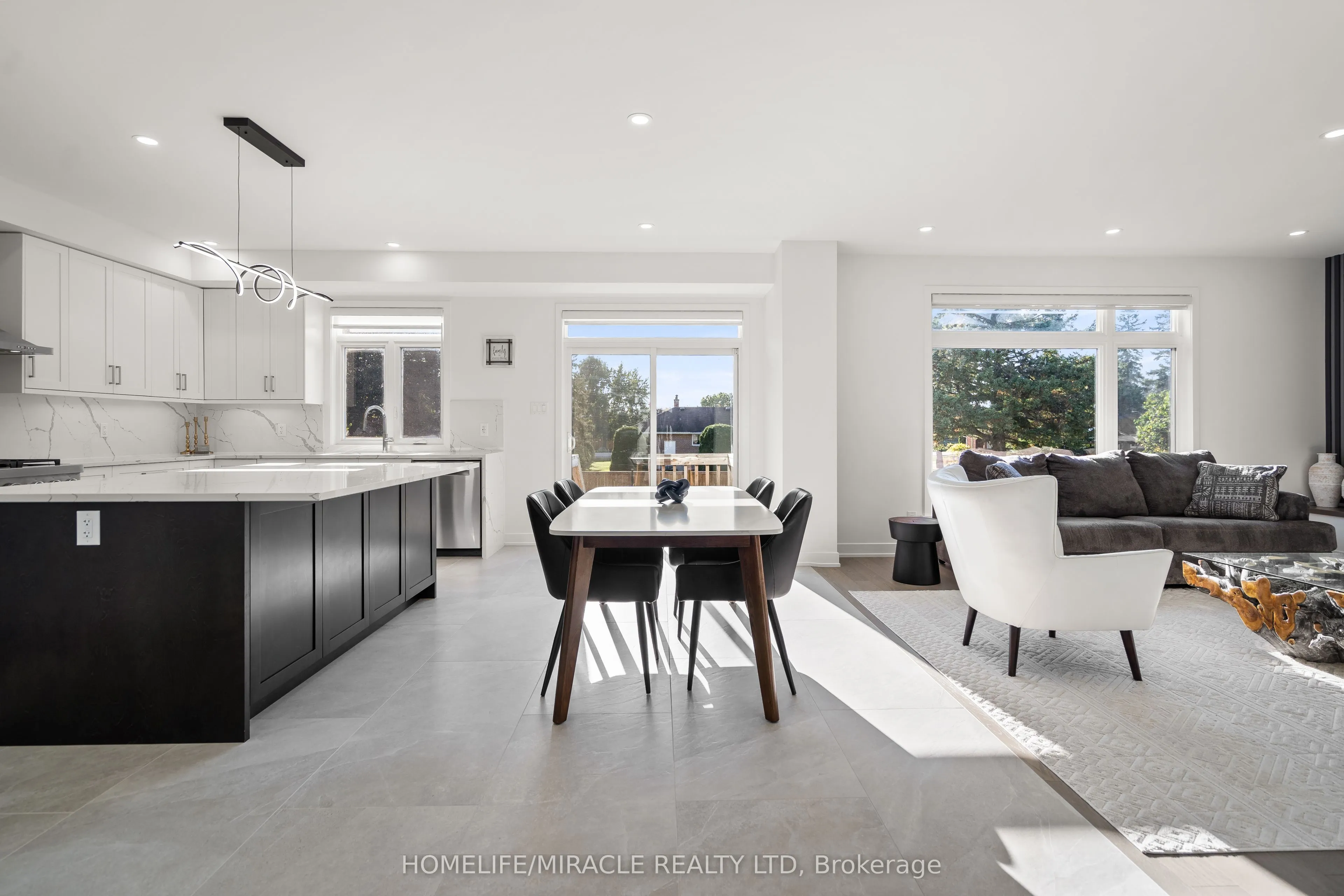 616 Kenabeek Terrace E