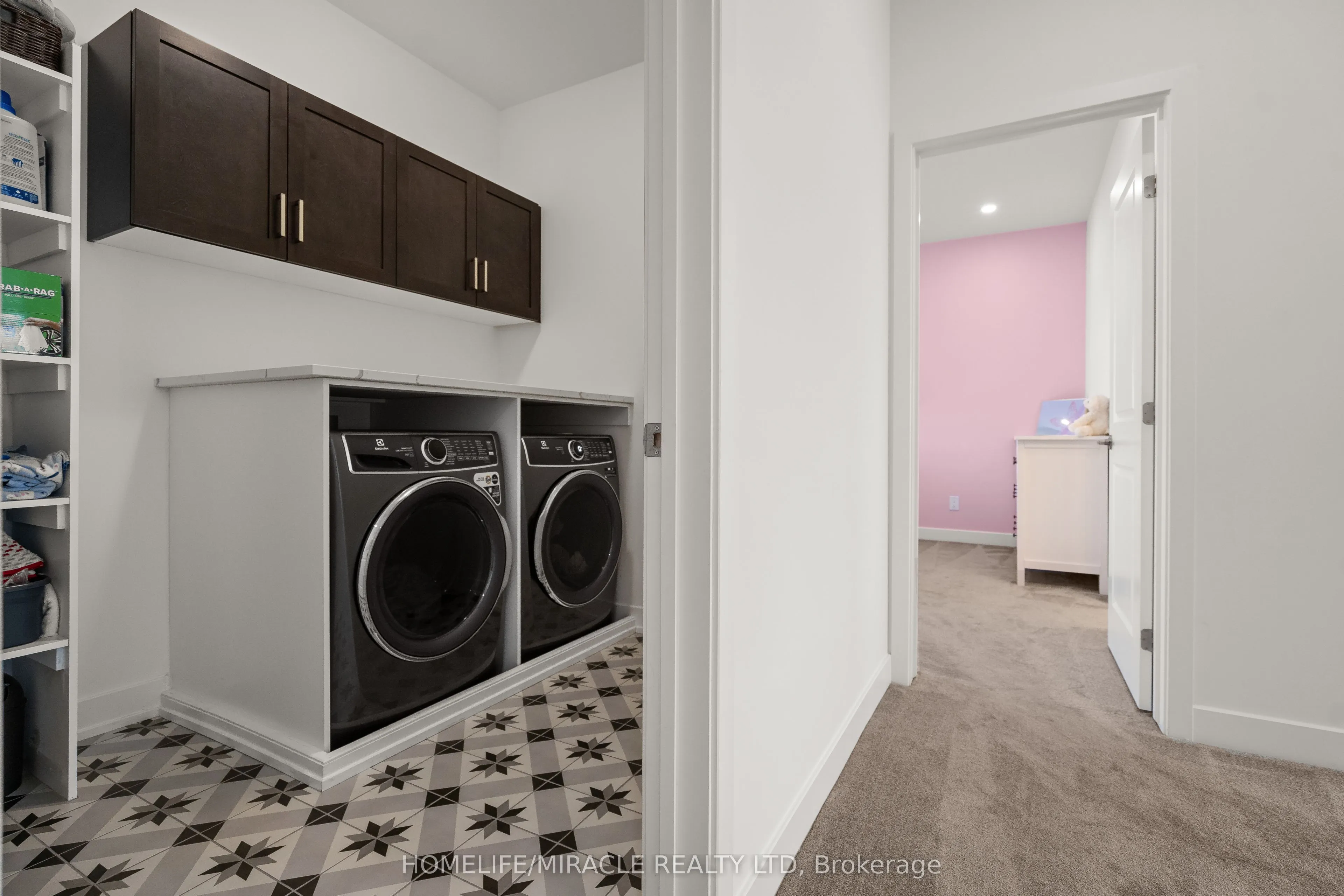 616 Kenabeek Terrace E