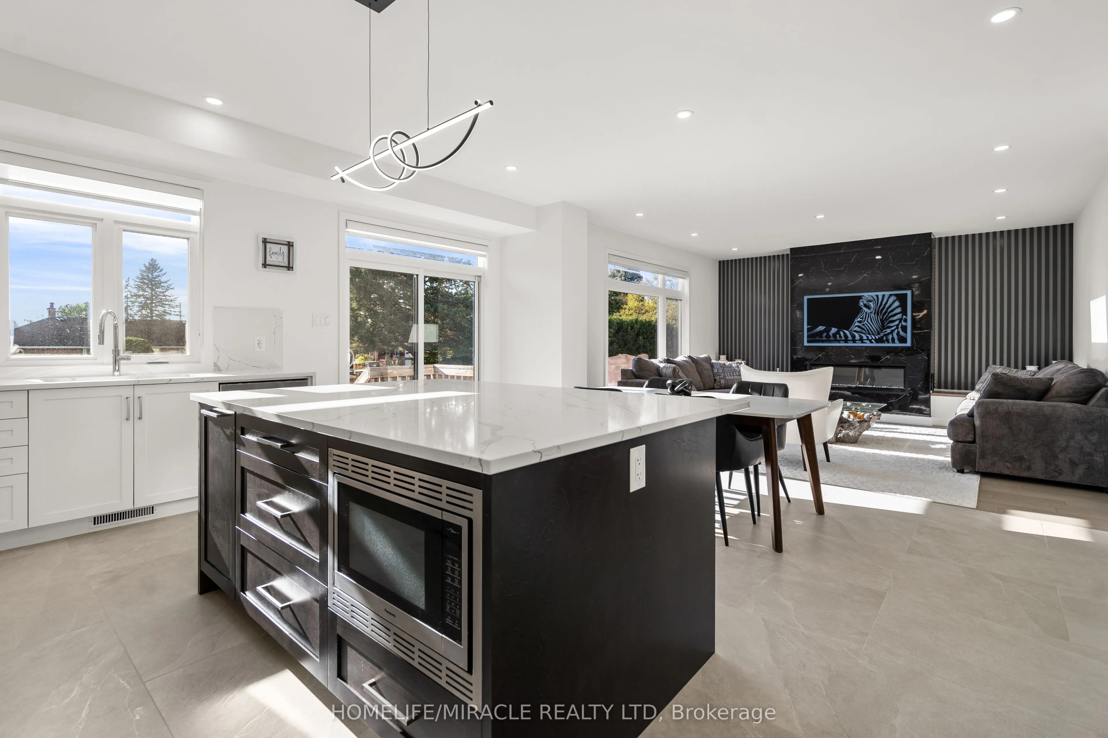 616 Kenabeek Terrace E