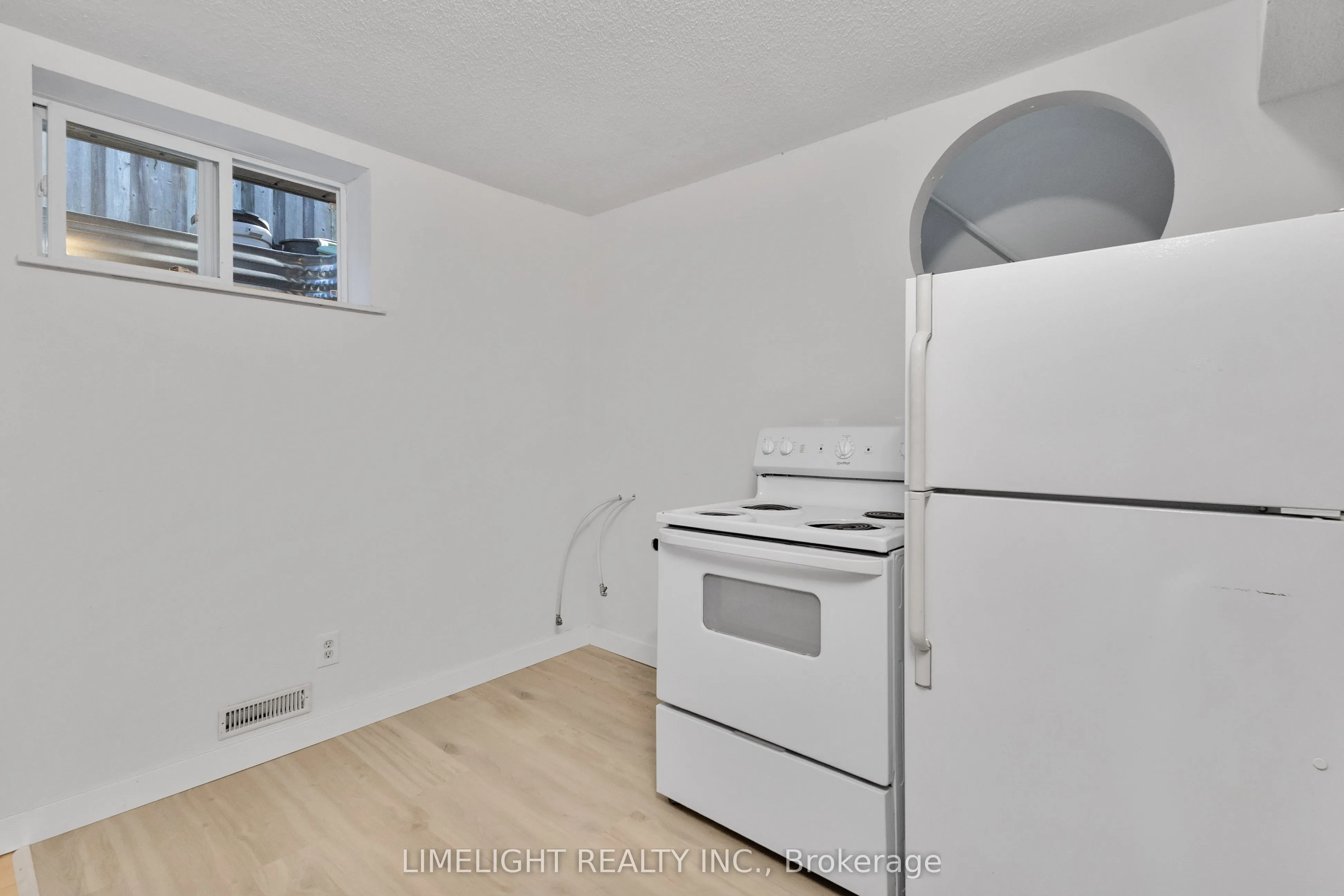 992 Prosperity Court