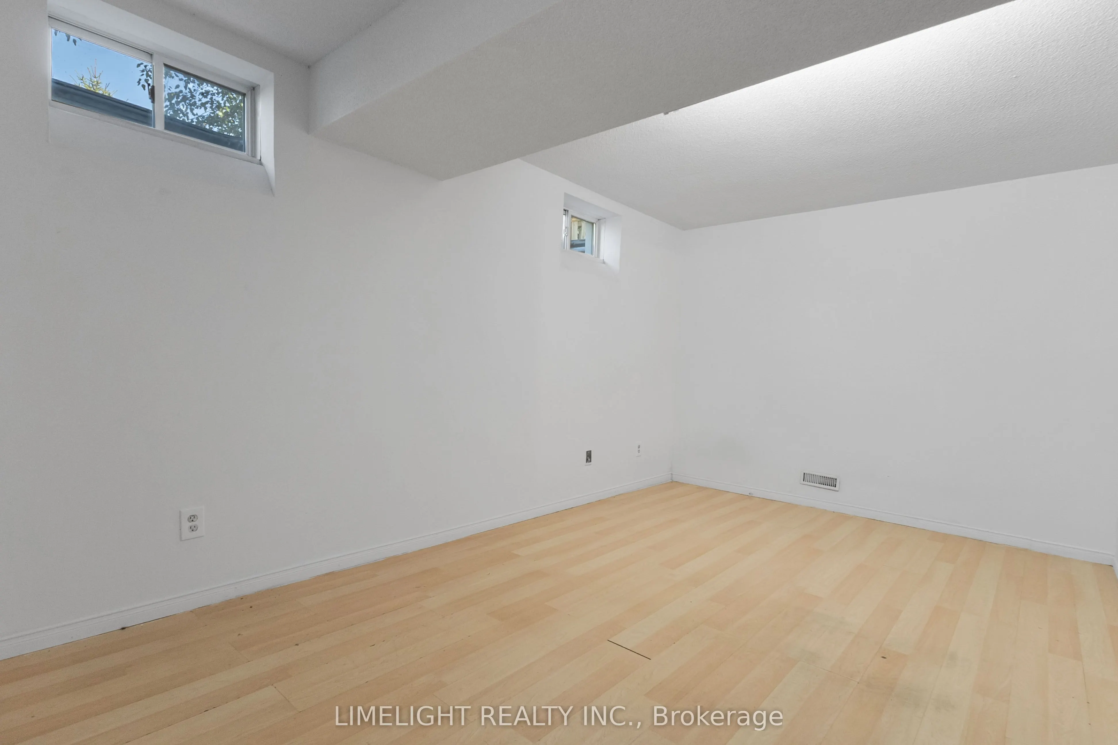992 Prosperity Court