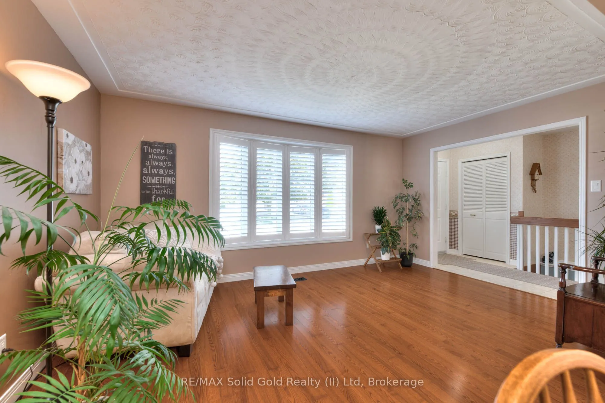 621 Sprucehurst Crescent