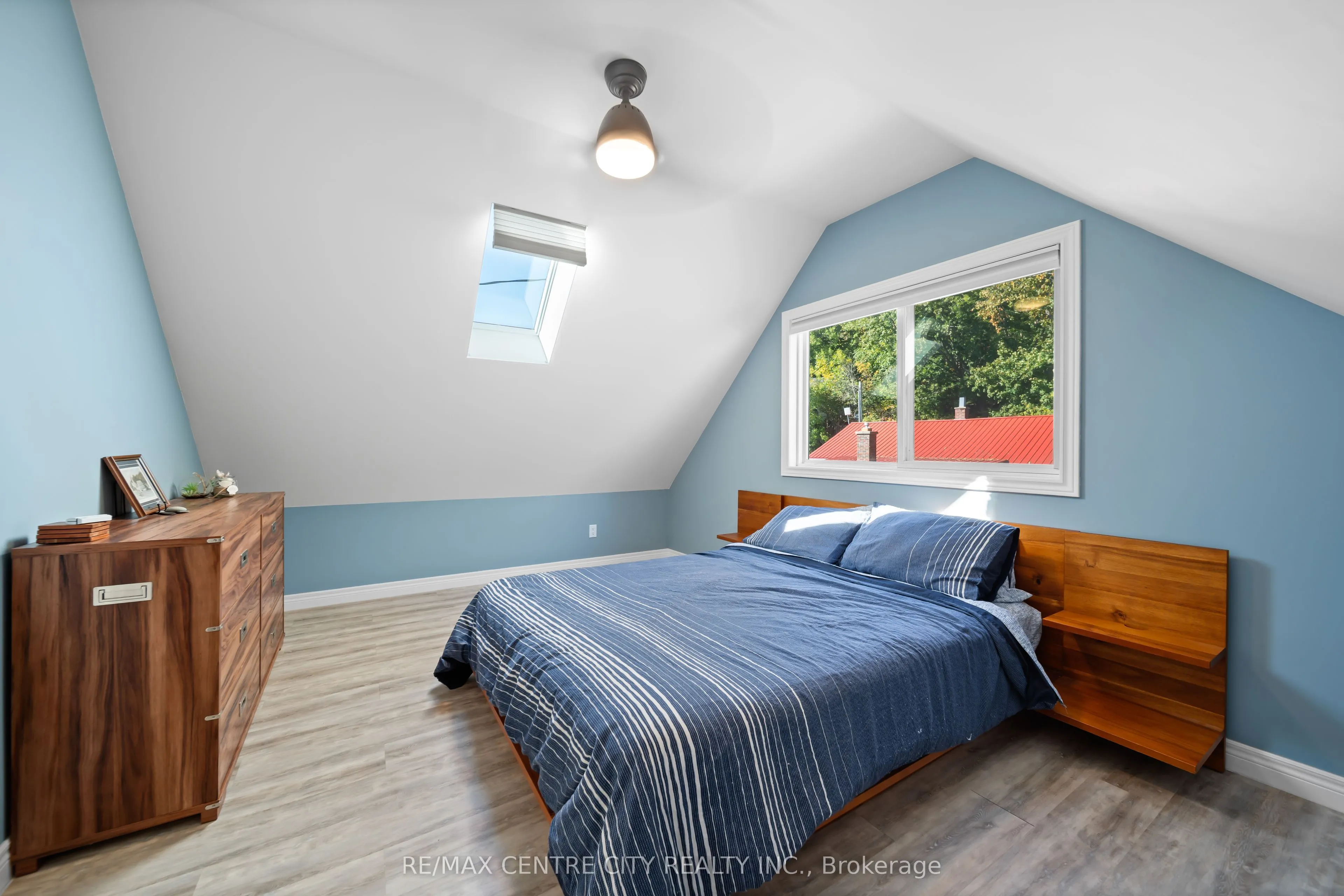 417 Edith Cavell Boulevard