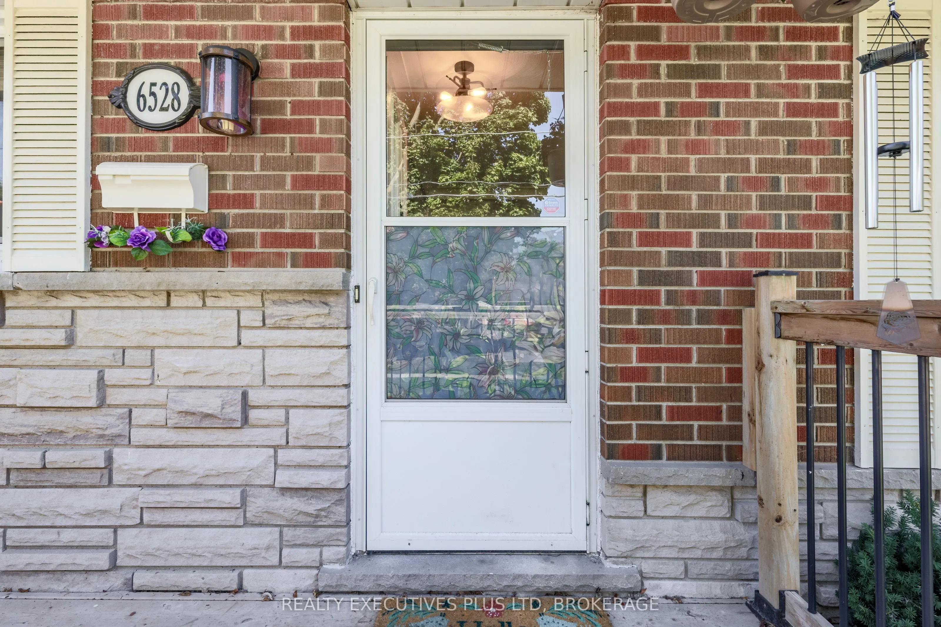 6528 STAMFORD GREEN Drive