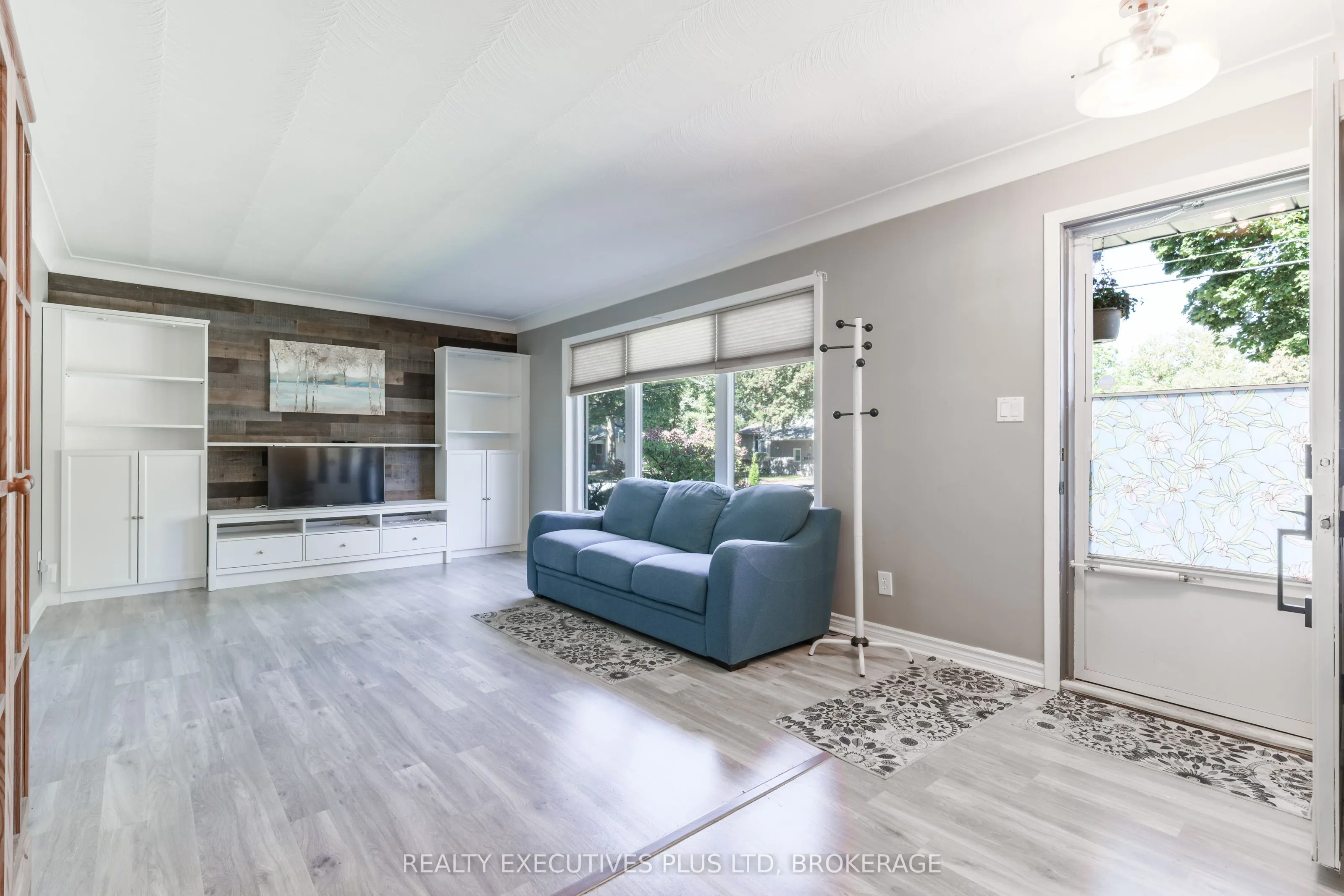 6528 STAMFORD GREEN Drive