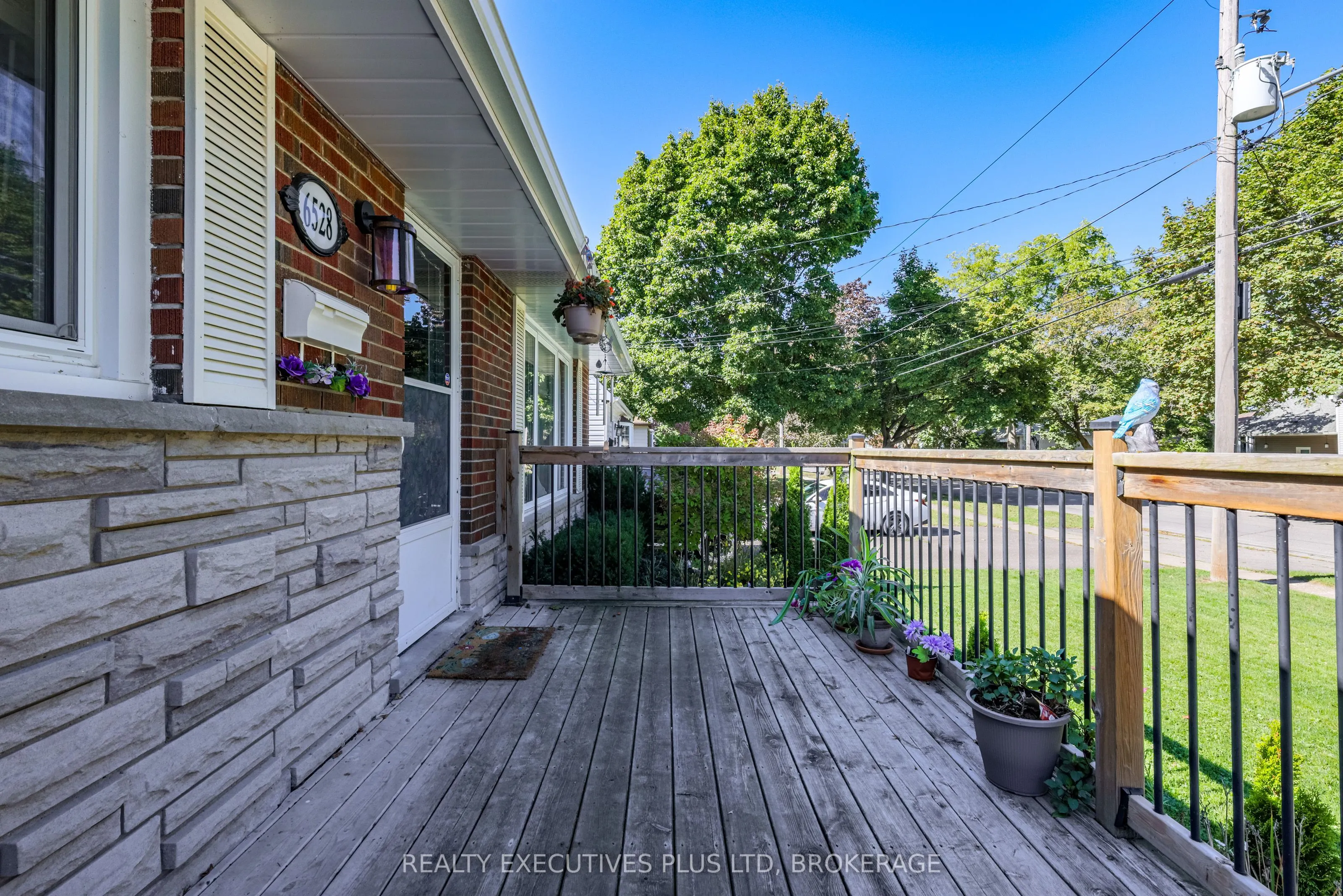 6528 STAMFORD GREEN Drive