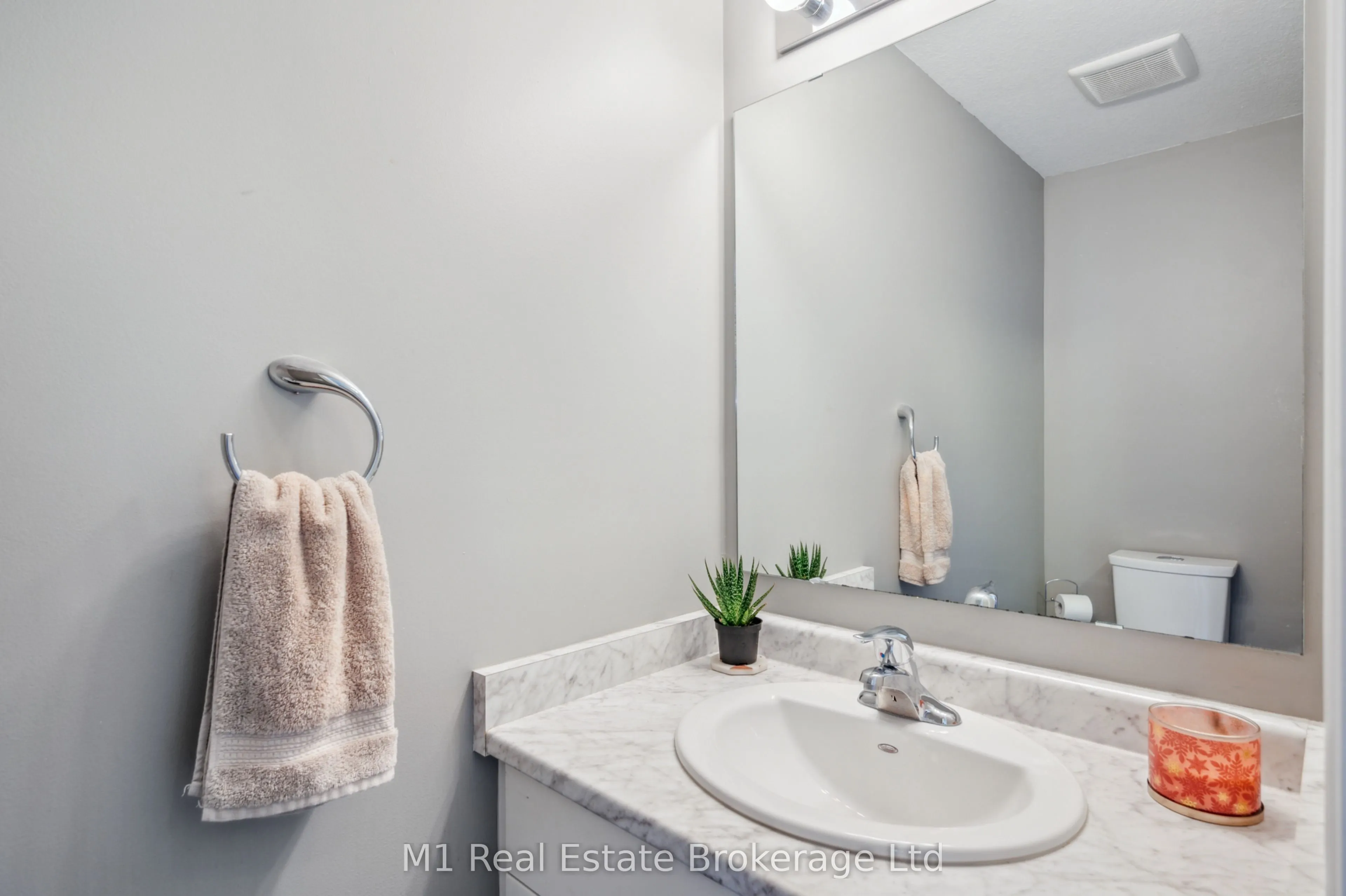 39 Kay Crescent, #34