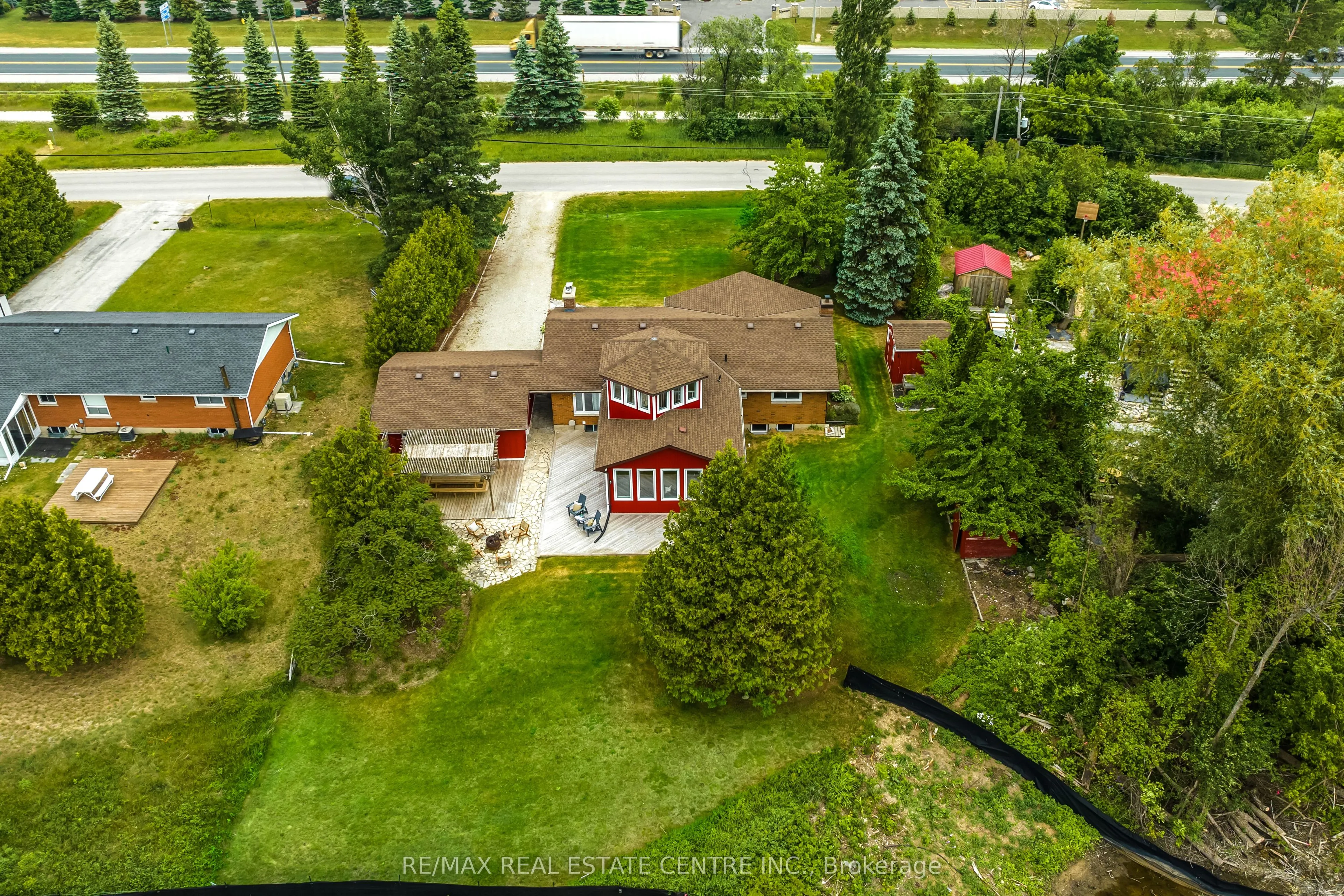 188 Lakeshore Road E