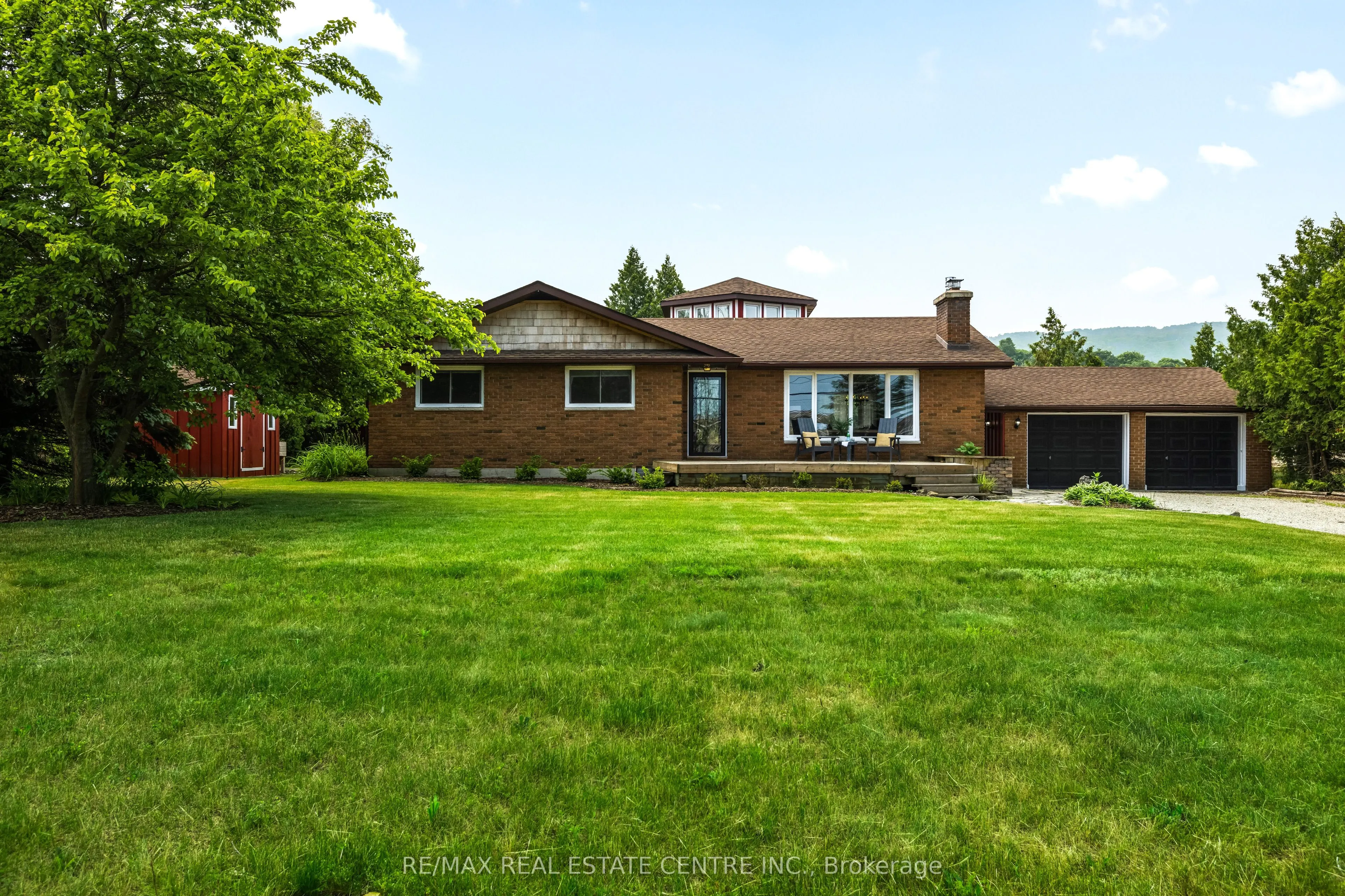 188 Lakeshore Road E