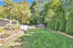 21 FOSTER Avenue W