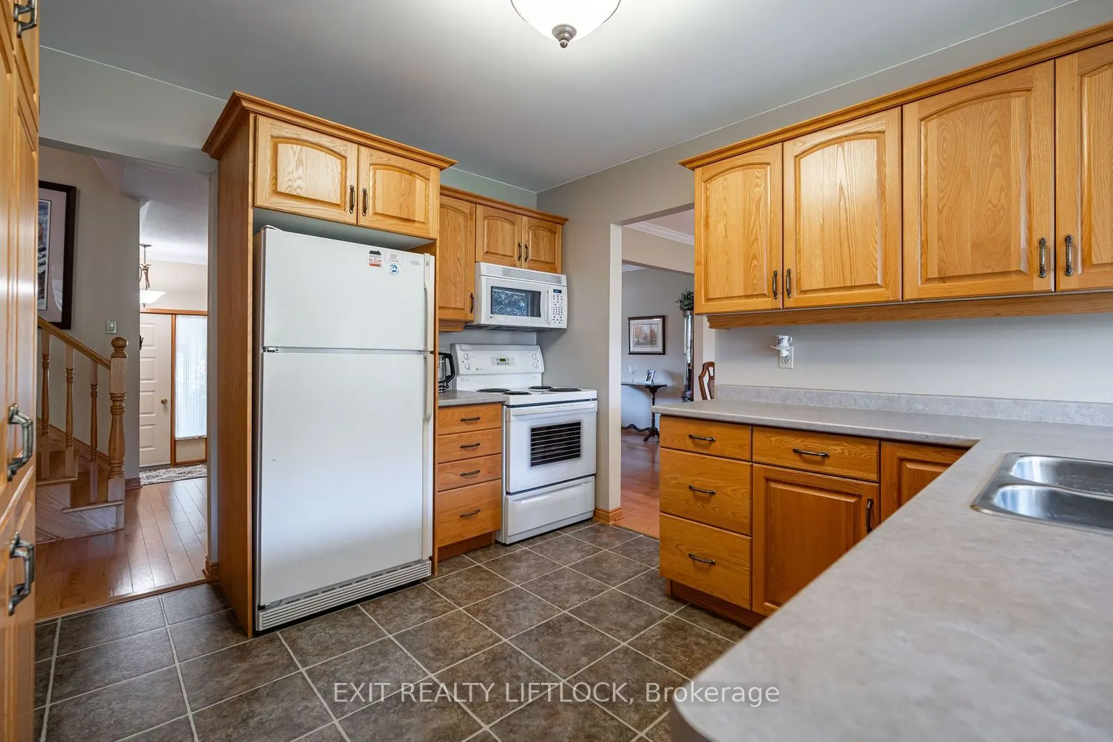 962 Golfview Road